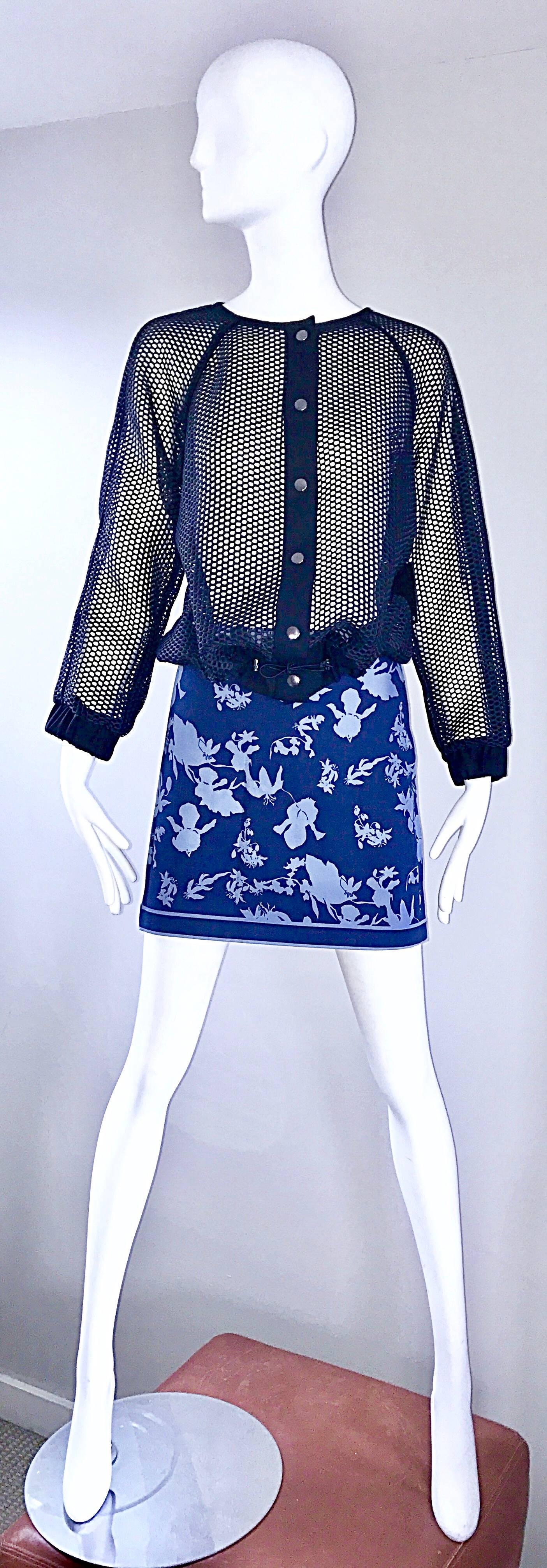 New Michael Kors Collection Size 8 Navy + Light Blue Nautical Cotton Mini Skirt In Excellent Condition For Sale In San Diego, CA