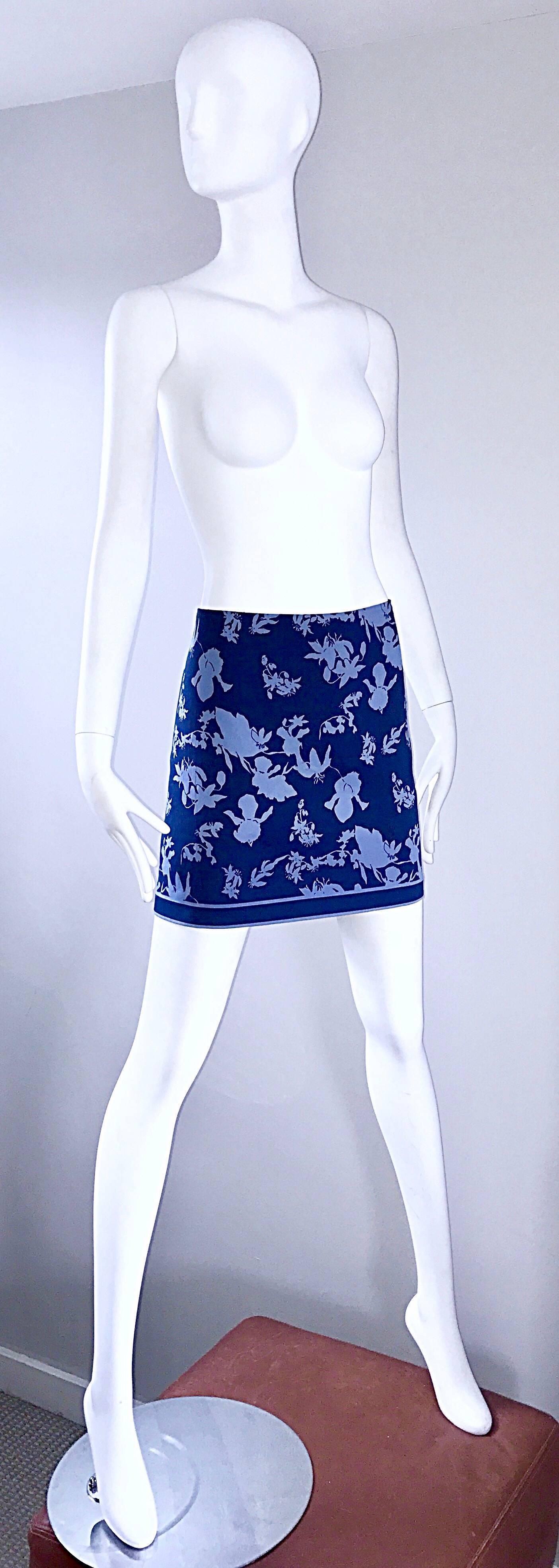 New Michael Kors Collection Size 8 Navy + Light Blue Nautical Cotton Mini Skirt For Sale 1