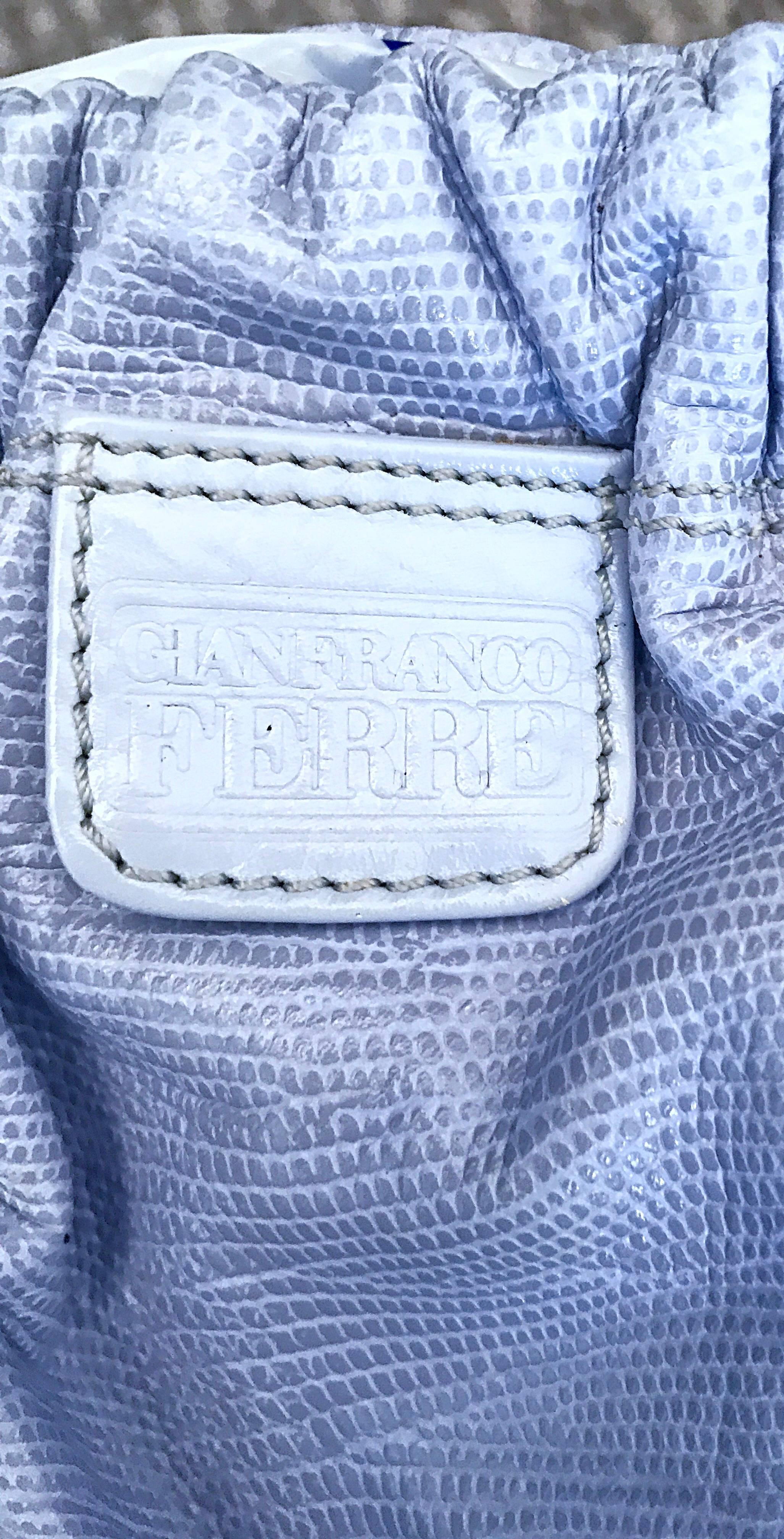 Vintage Gianfranco Ferre 1990s Lilac Lavender Purple Lizard Embossed Handbag 90s In Excellent Condition For Sale In San Diego, CA