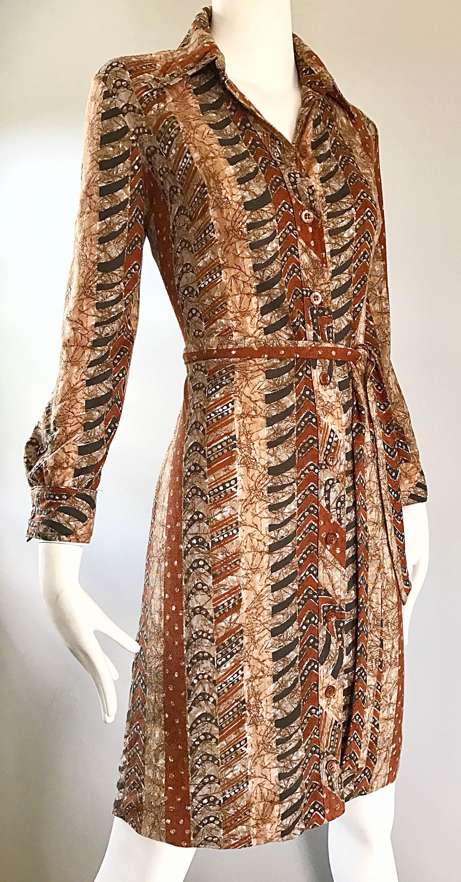 Bonwit Teller 1970s Batik Print Belted Cotton 70s Vintage Brown Safari Dress  For Sale 2