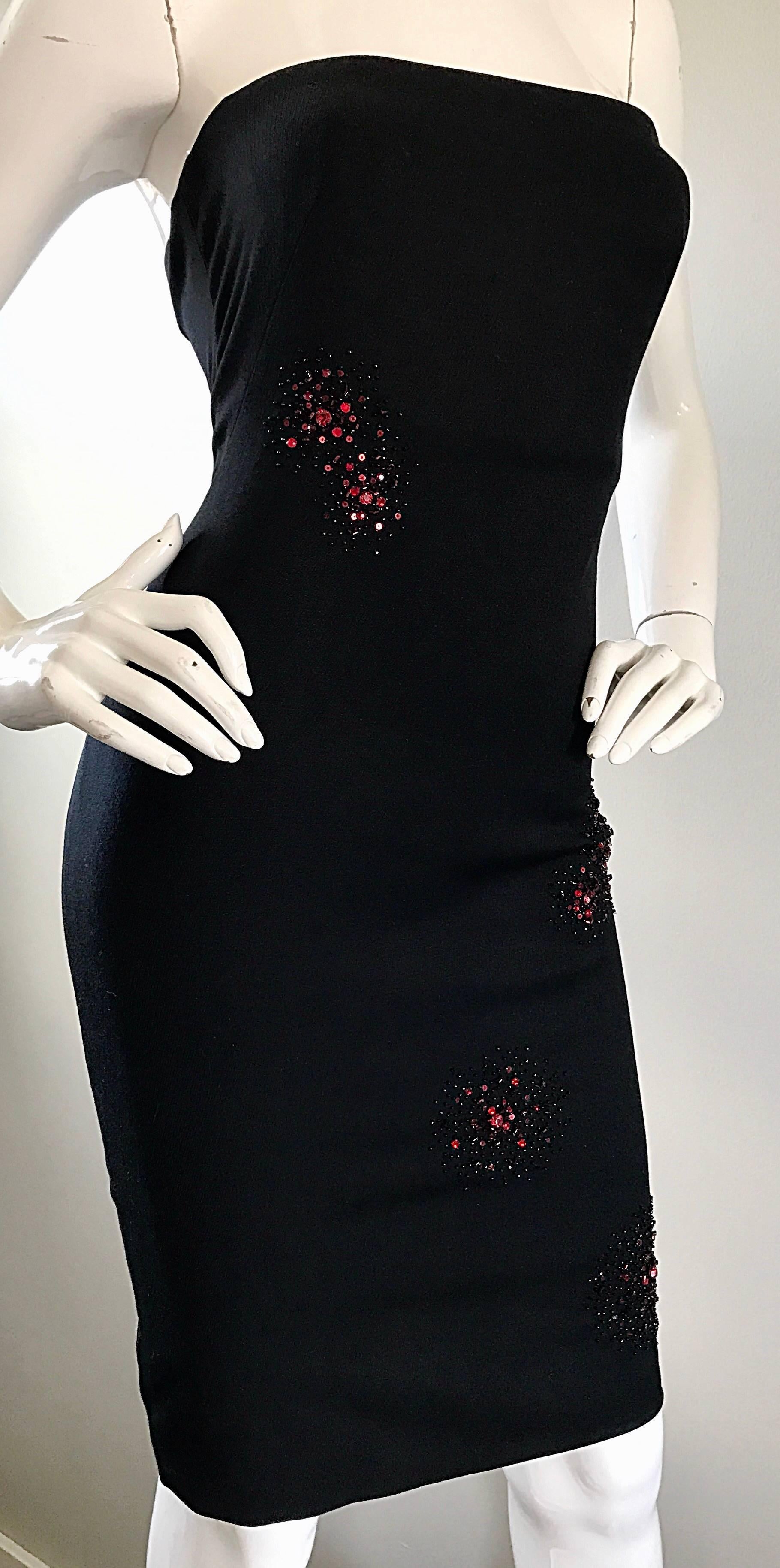 1990s Gianni Versace Couture Black + Red Strapless Beaded Bodycon Vintage Dress For Sale 3