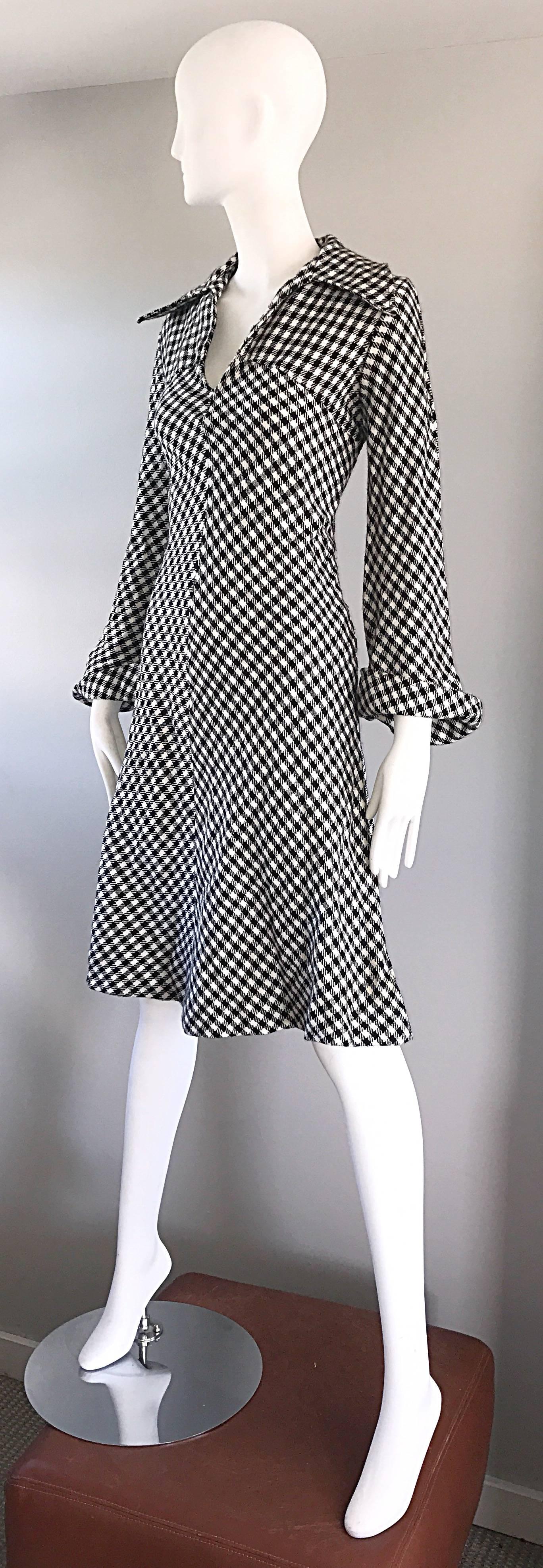 Chic 1960s Schwarz und Weiß Gingham Langarm A - Linie Vintage 60s Wolle Kleid  Damen im Angebot