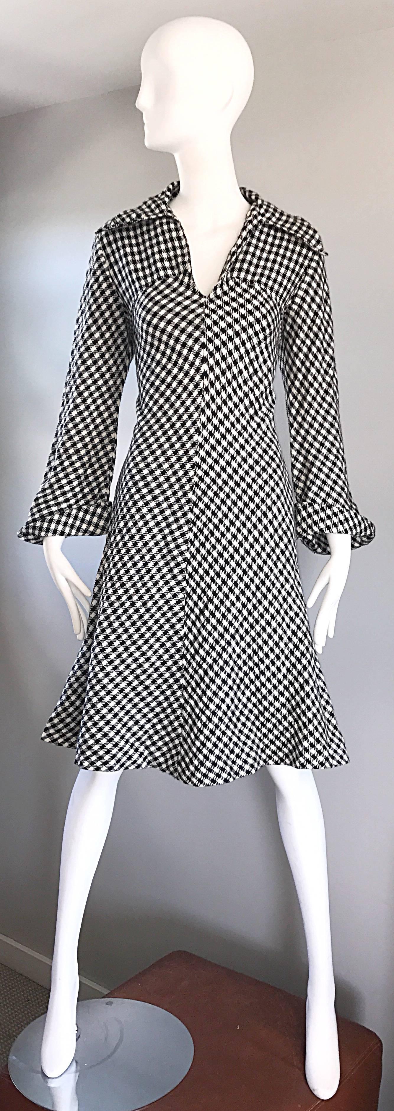 Chic 1960s Black and White Gingham Long Sleeve A - Line Vintage 60s Wool Dress For Sale 3
