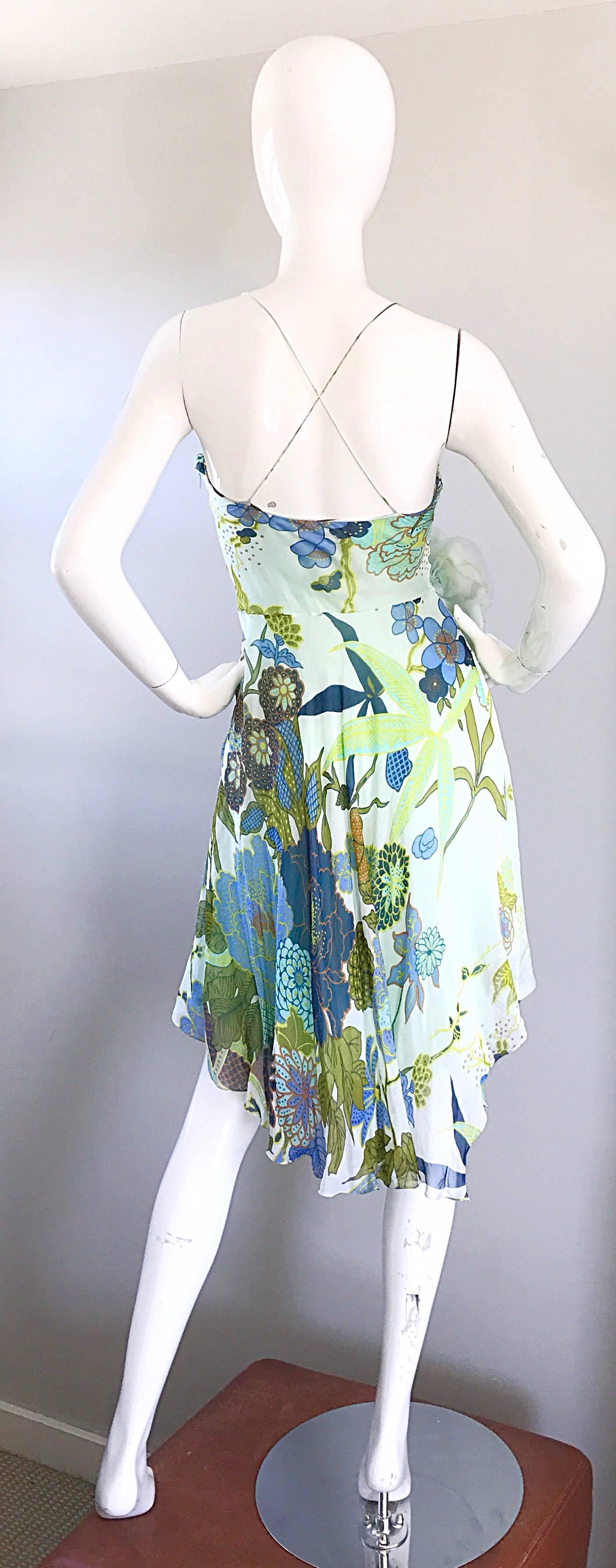 Beautiful 1990s Jenny Packham Silk Chiffon Flower Printed Handkerchief Hem Dress In Excellent Condition For Sale In San Diego, CA