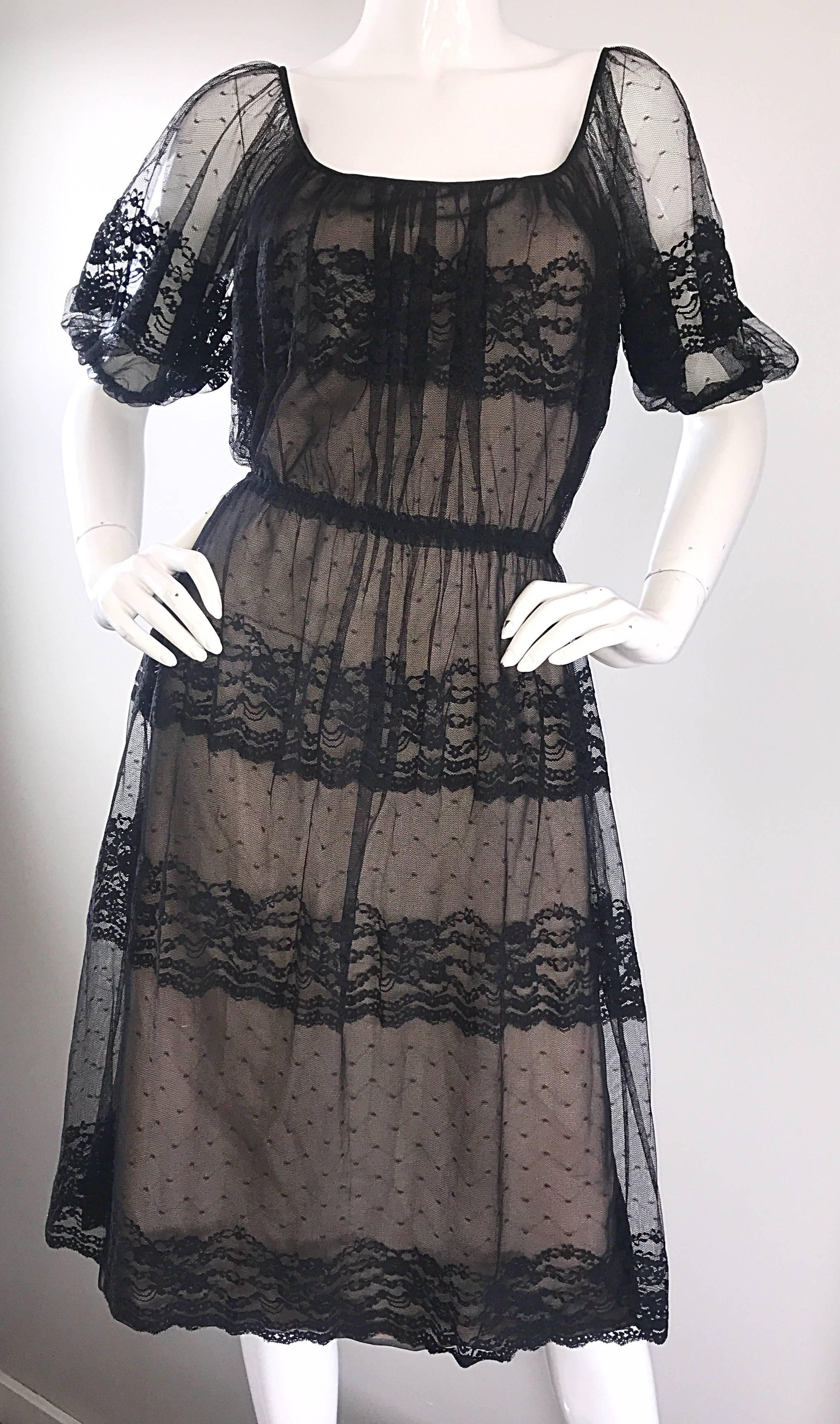 Women's Vintage Jeannene Booher Black + Nude Silk Lace 1970s Short Sleeve Flirty Dress For Sale