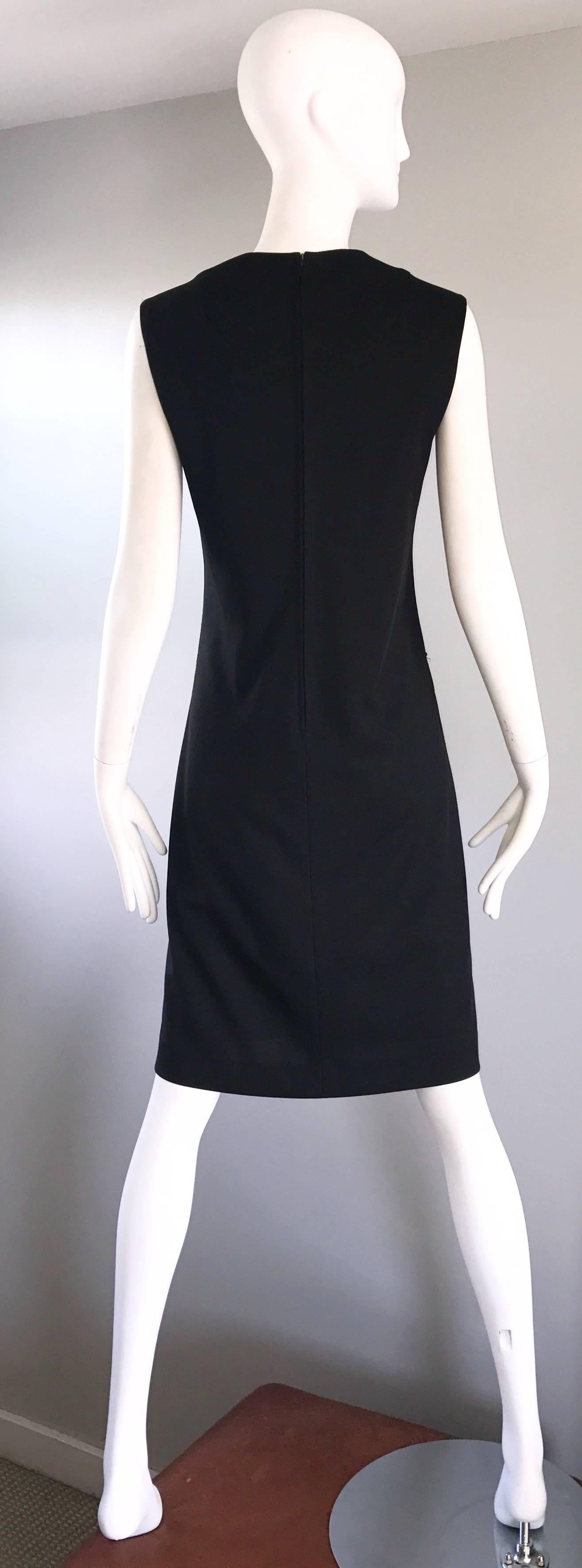 Chic 1960s Italian Black Knit Rhinestone Vintage 60s Shift A - Line Mod Dress In Excellent Condition For Sale In San Diego, CA