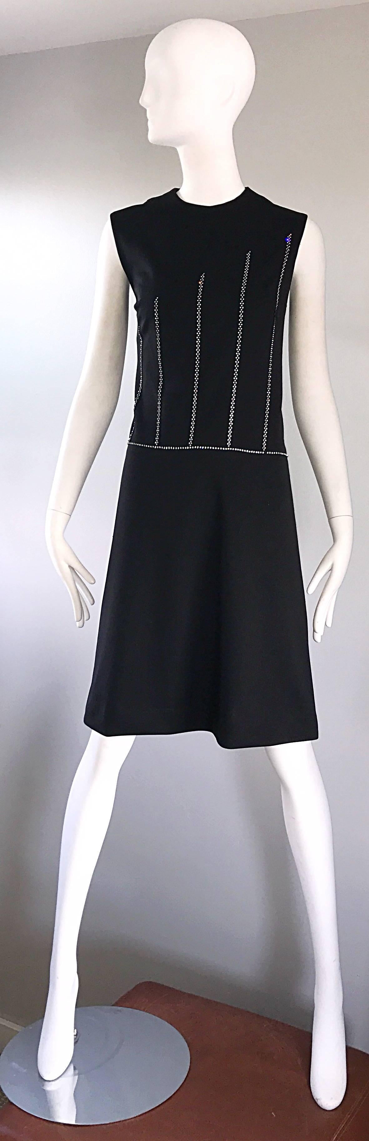 Chic 1960s Italian Black Knit Rhinestone Vintage 60s Shift A - Line Mod Dress For Sale 4