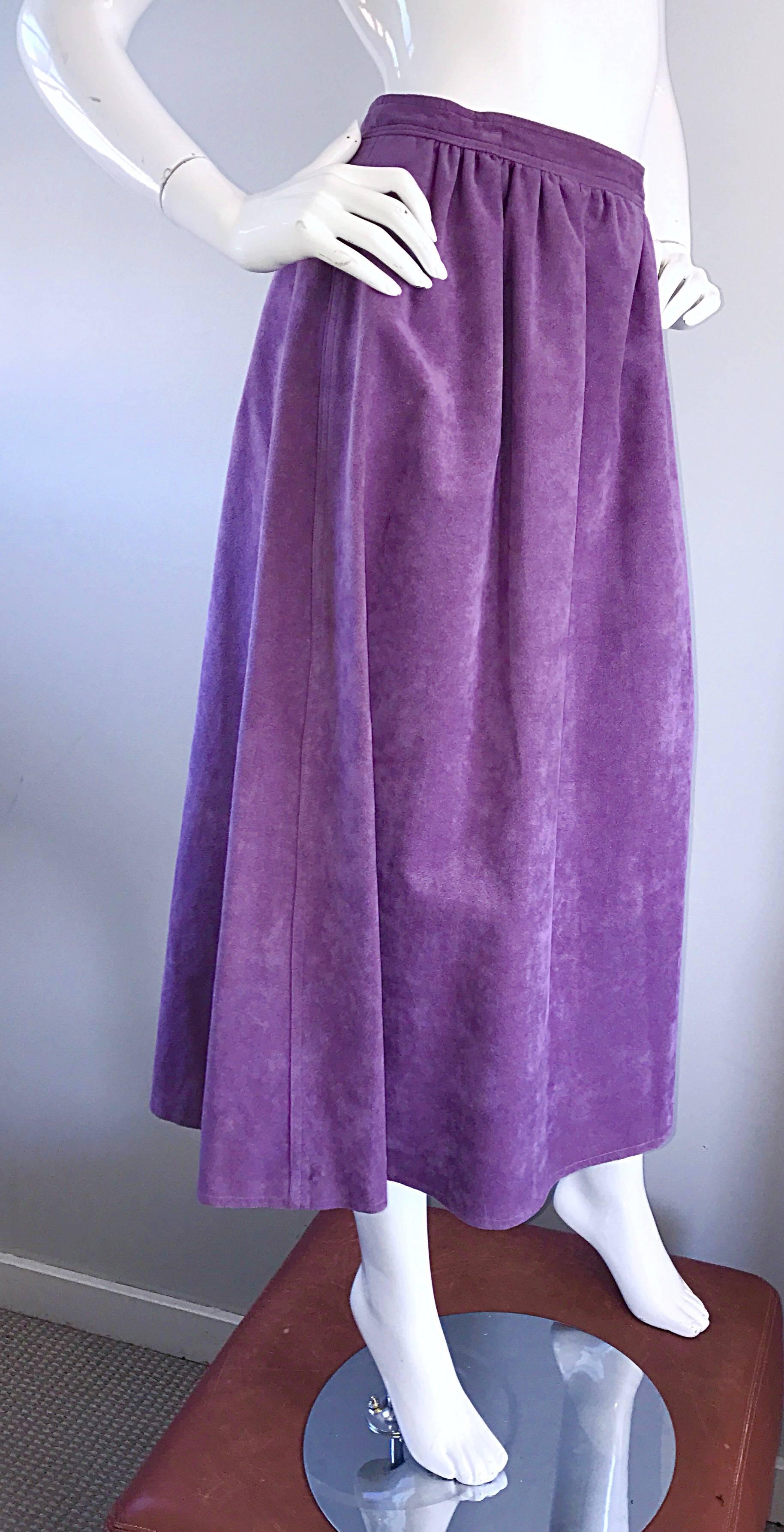 Women's 1970s Bill Blass Purple Lilac Lavender Ultrasuede Vintage 70s Midi Full Skirt For Sale