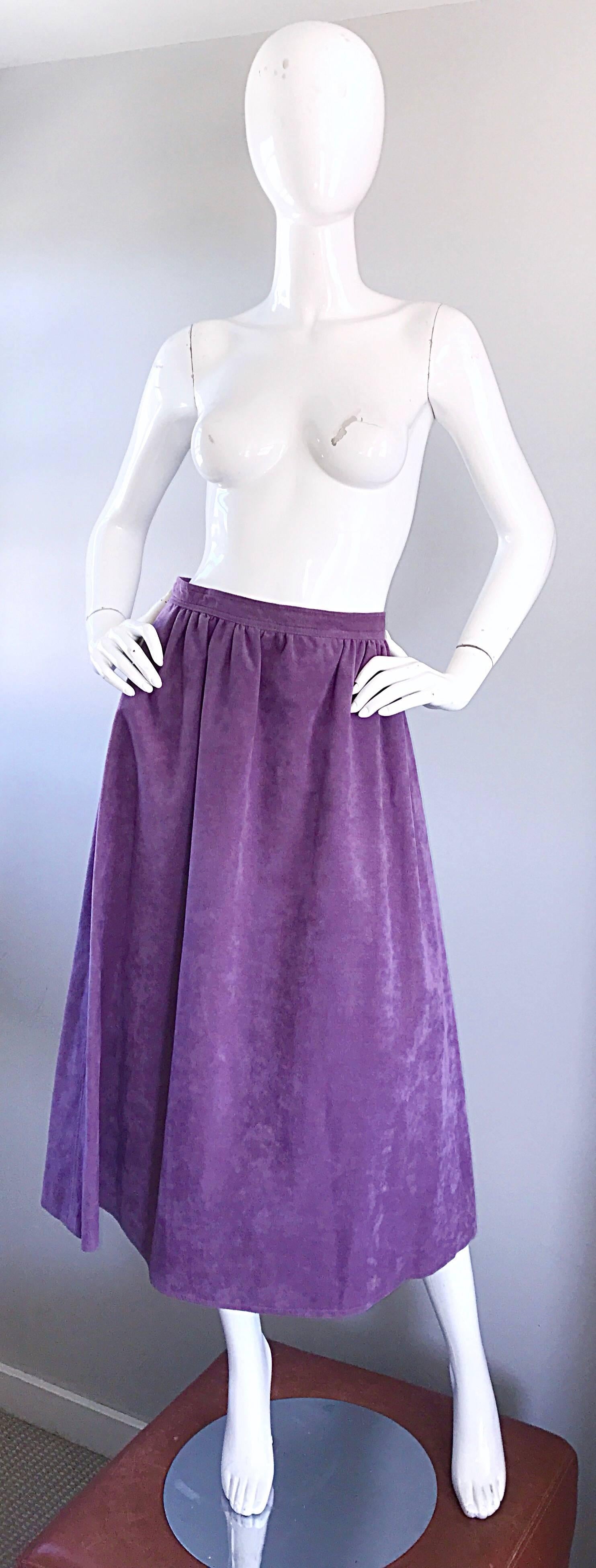1970s Bill Blass Purple Lilac Lavender Ultrasuede Vintage 70s Midi Full Skirt For Sale 3
