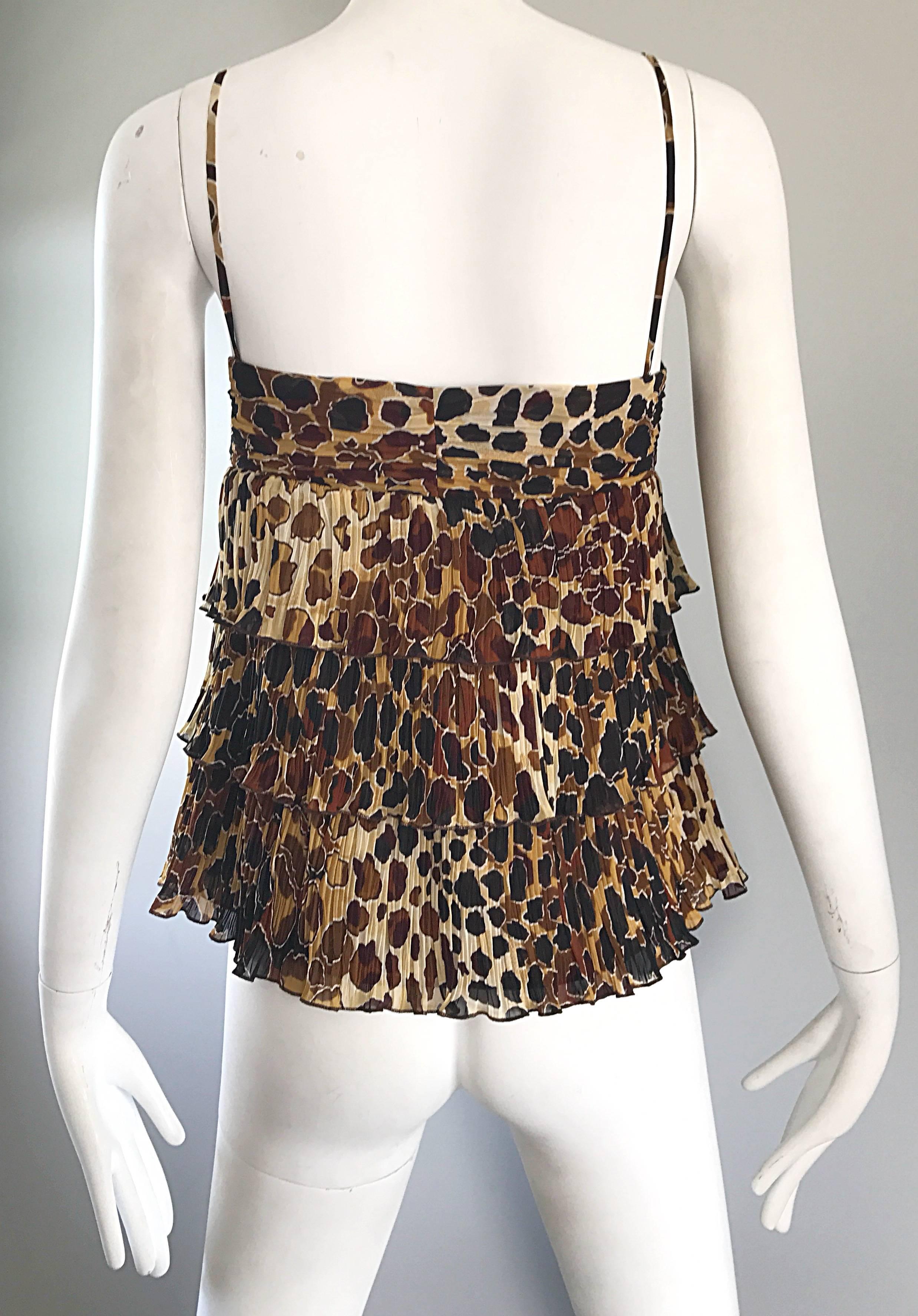New Escada Leopard Cheetah Print Silk Tiered Sleeveless Tiered Empire Blouse 38 For Sale 3
