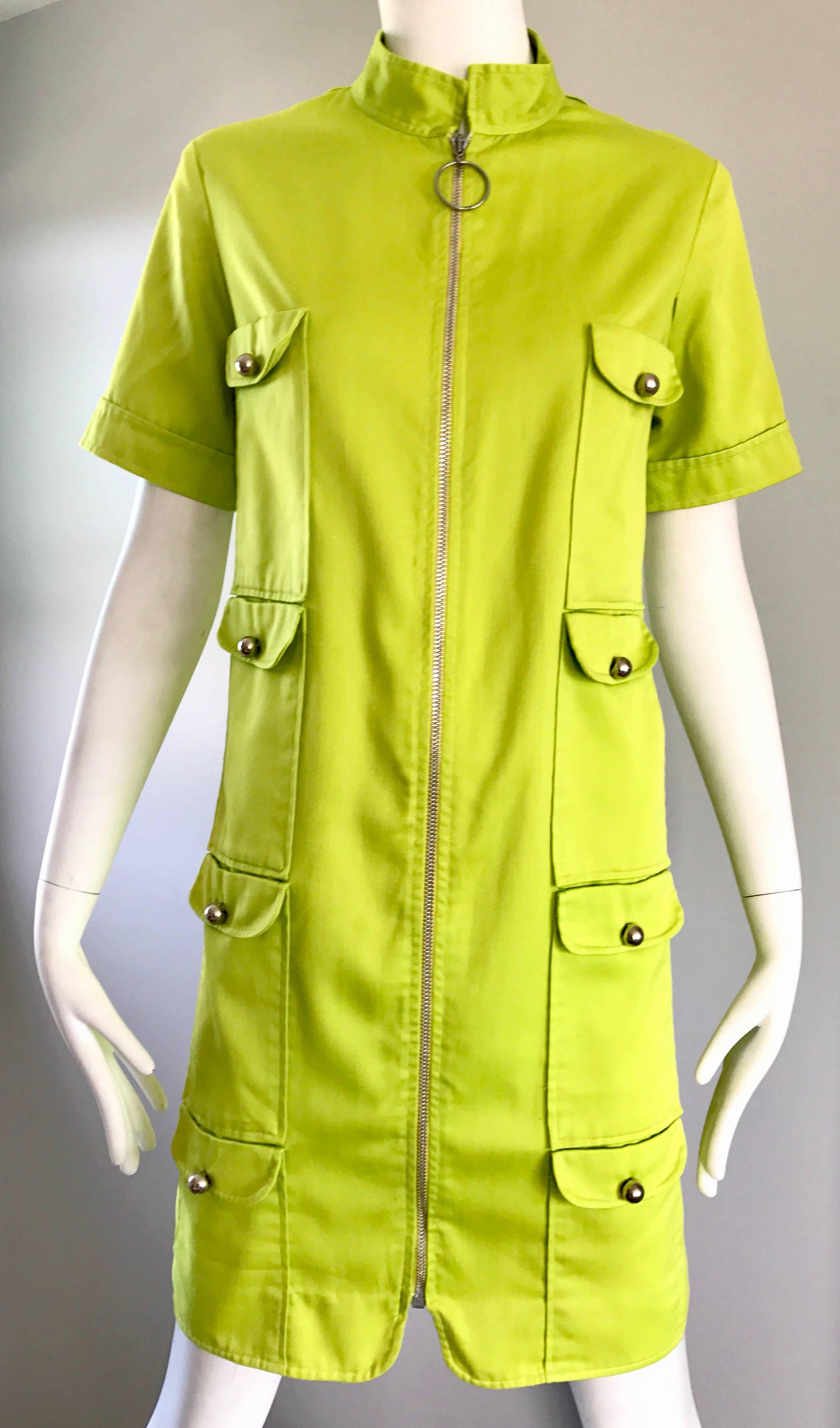 Chic 1960s I MAGNIN Mod Lime Green Zipper Vintage 60s Cargo Pocket Shift Dress For Sale 1