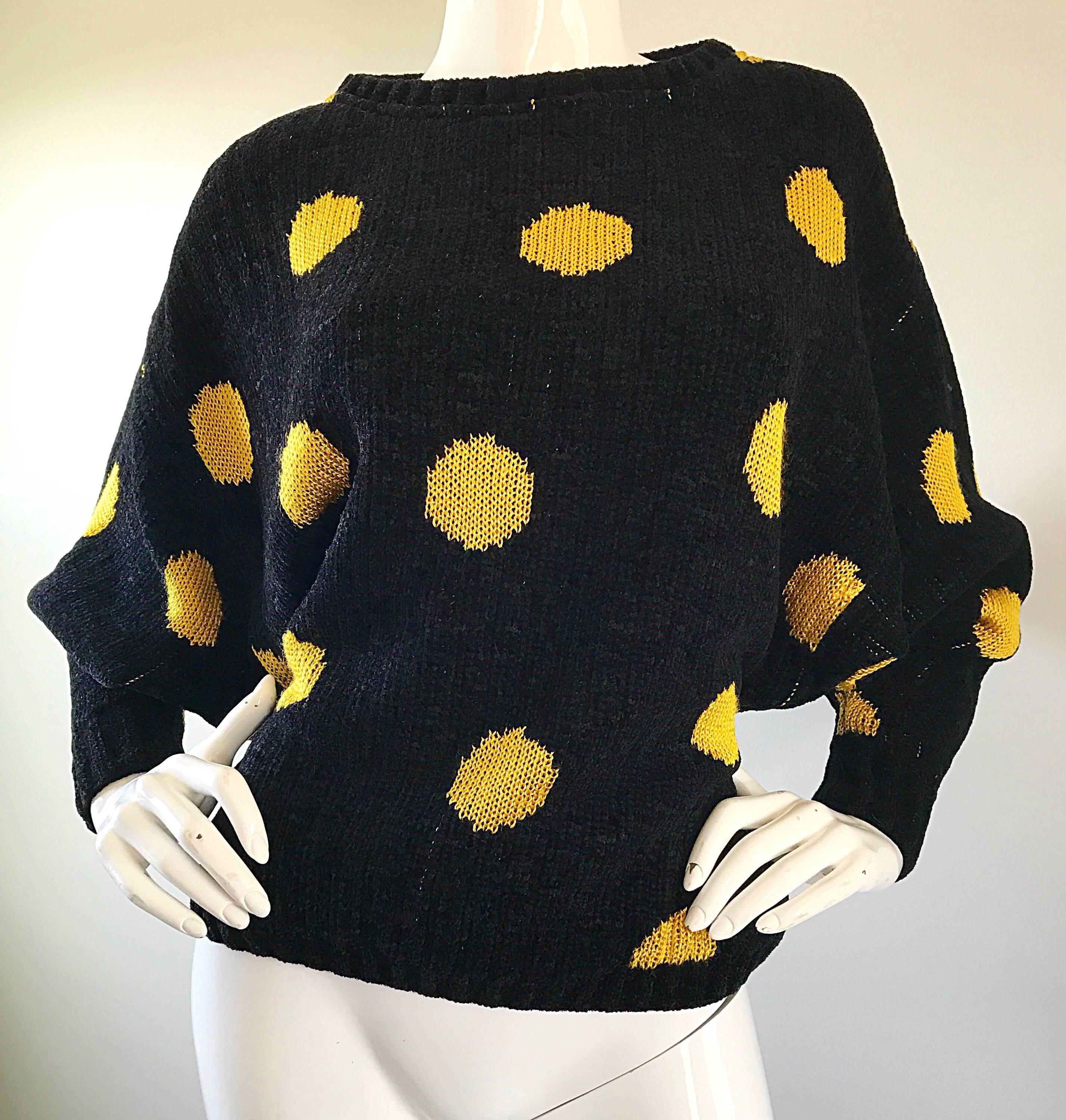 Rare Vintage Gianni Versace Early 1980s Intarsia Black Yellow Polka Dot Sweater In Excellent Condition In San Diego, CA