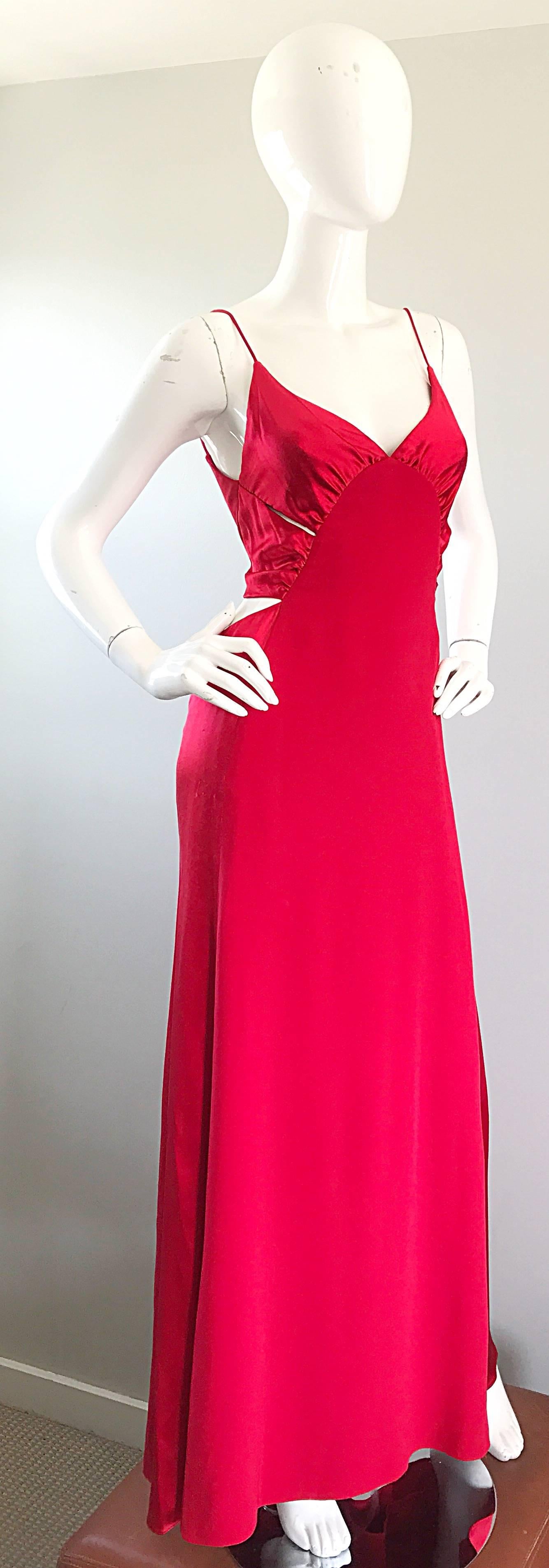 1990s Angel Sanchez Size 6 Vintage Lipstick Red Cut Out Silk Satin Evening Gown In Excellent Condition For Sale In San Diego, CA