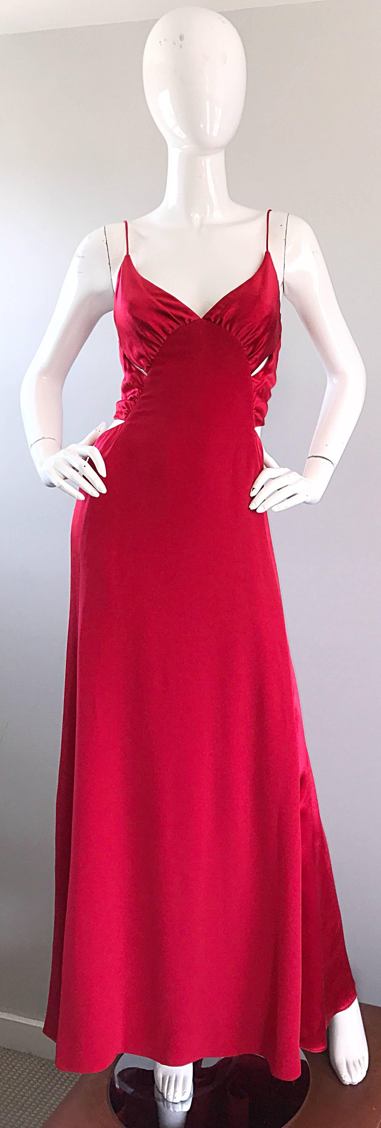 1990s Angel Sanchez Size 6 Vintage Lipstick Red Cut Out Silk Satin Evening Gown For Sale 2