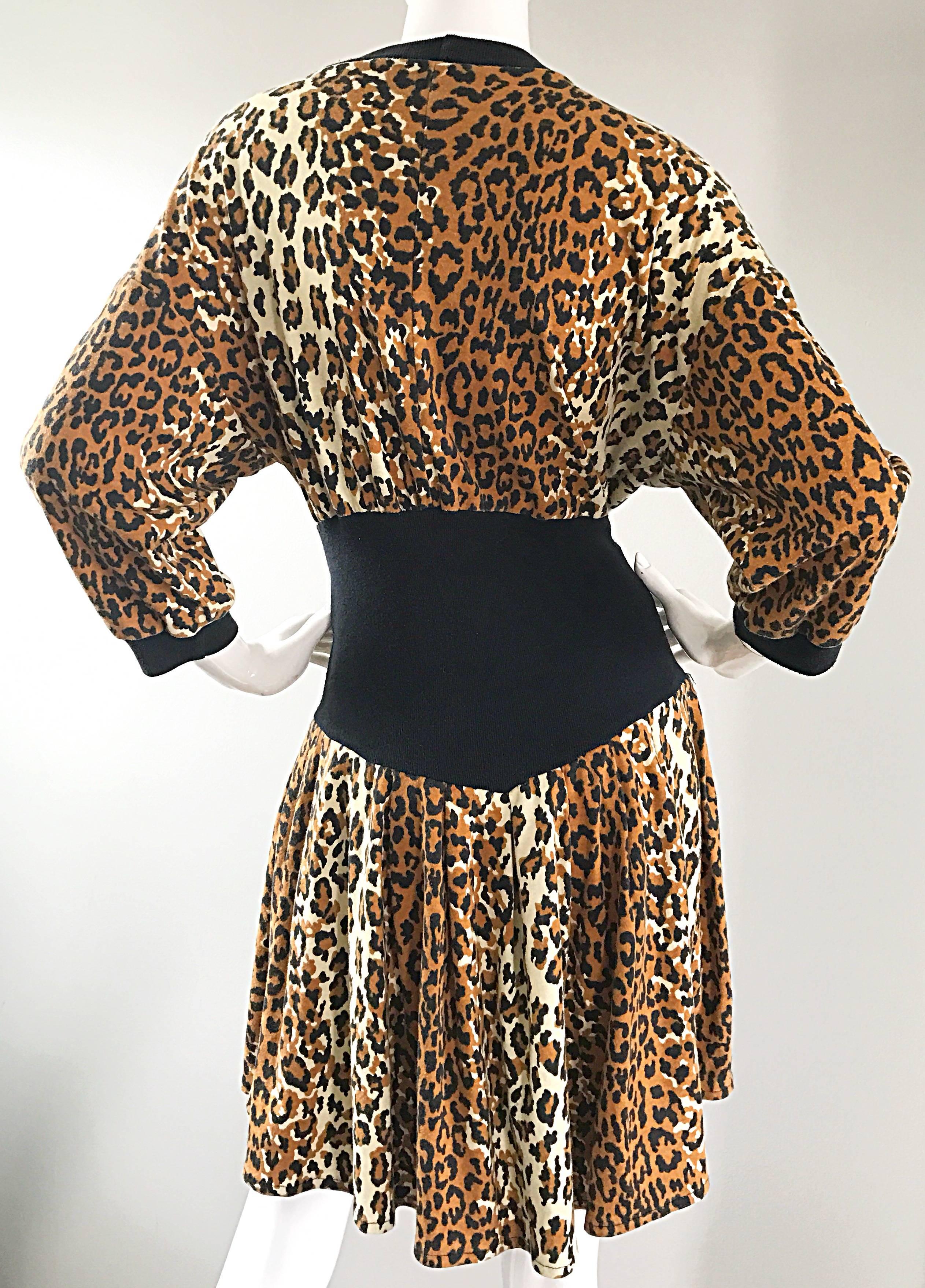 Women's Amazing 1980s Leopard Cheetah Print Dolman Sleeve Vintage 80s Sweatshirt Dress For Sale