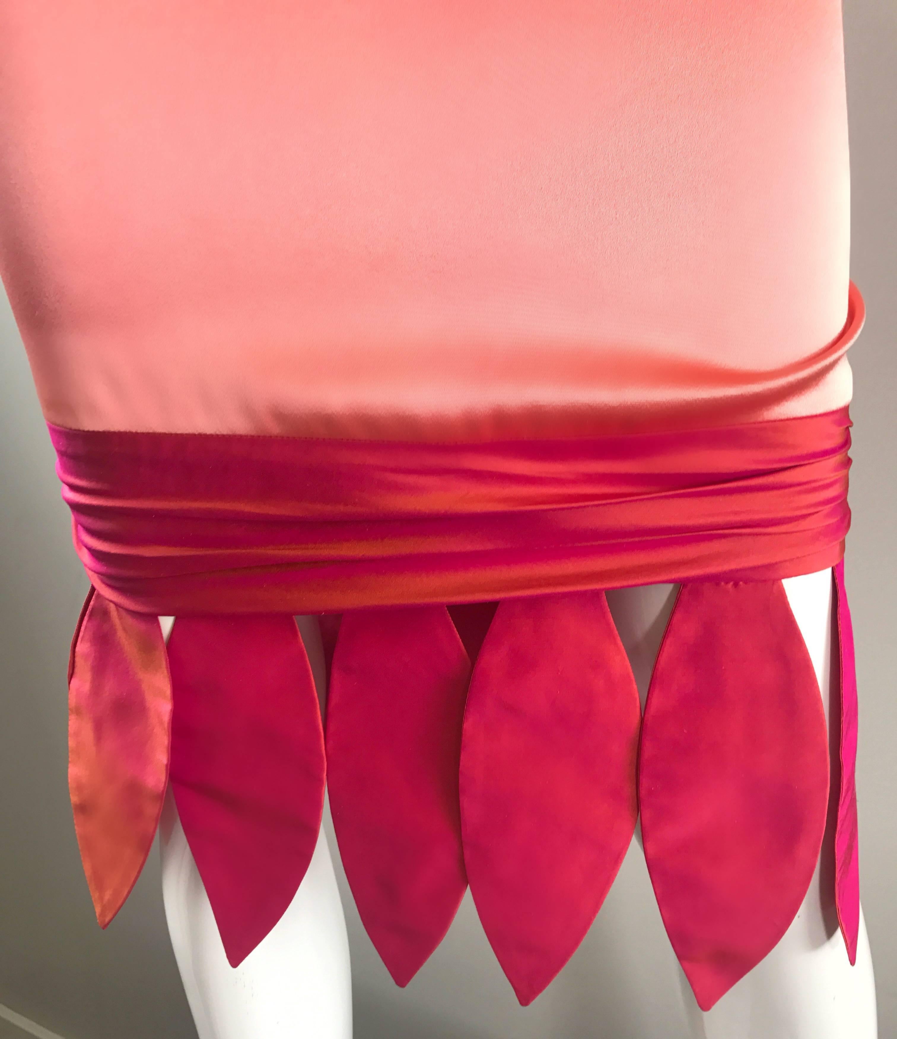 Rare 1990s Coltrane Conui Couture Pink + Raspberry ' Petal ' Silk Bodycon Dress In Excellent Condition For Sale In San Diego, CA