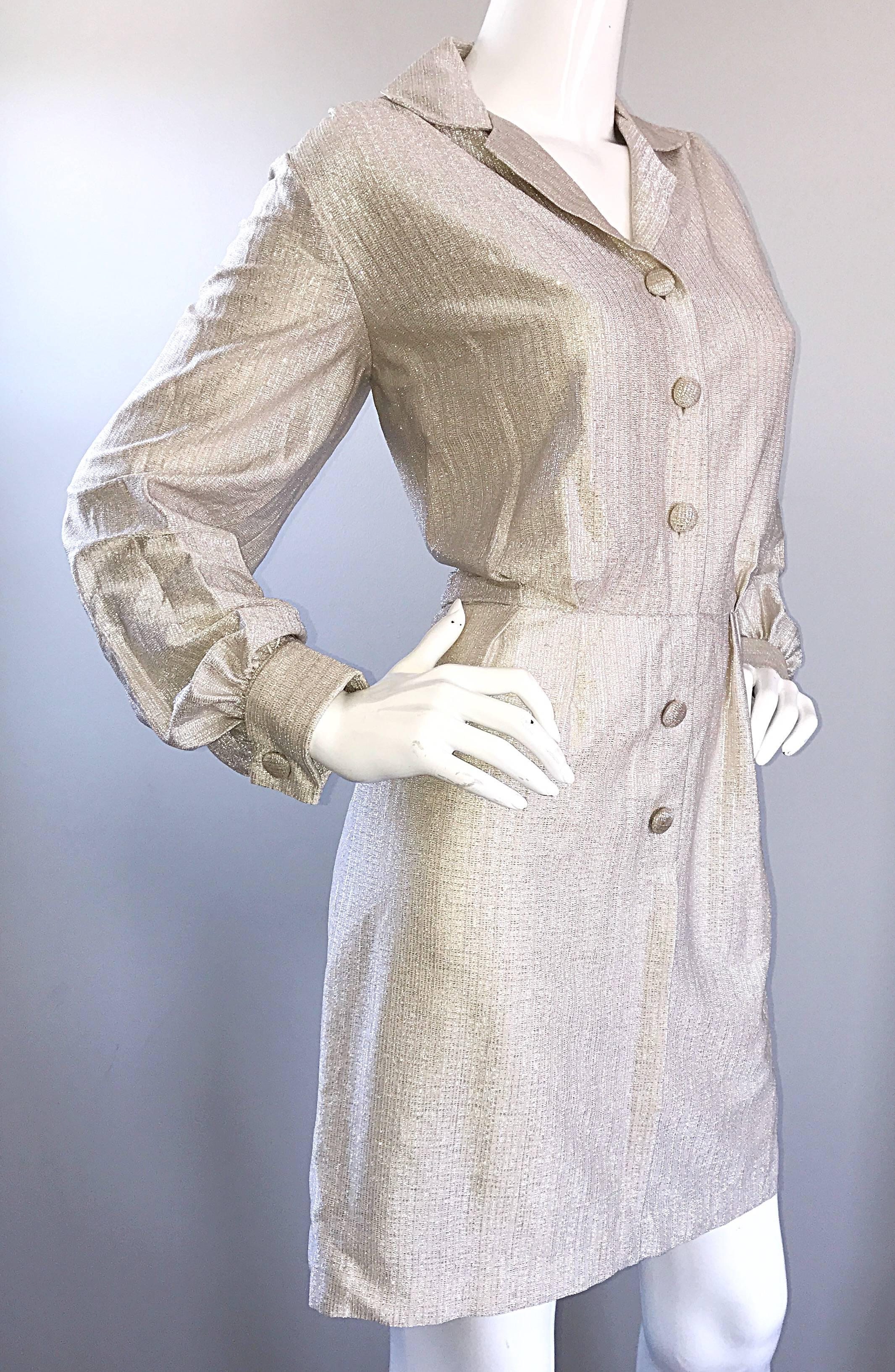 Chic 1970s White Gold + Silver Metallic Lurex Vintage 70s Shirt Dress  In Excellent Condition For Sale In San Diego, CA