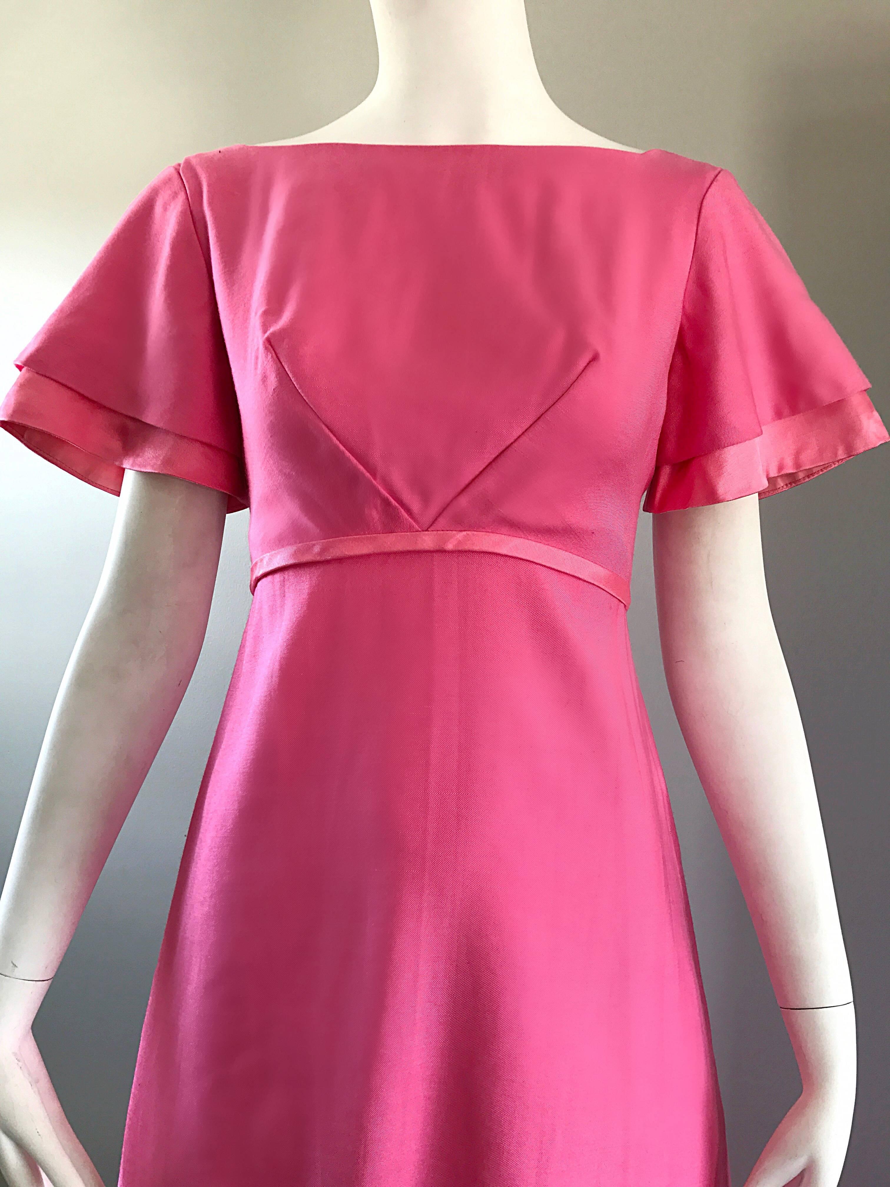 1970er Emma Domb Bubblegum Rosa Kurzärmeliges Maxikleid mit Empire-Taille aus den 70ern im Zustand „Hervorragend“ im Angebot in San Diego, CA