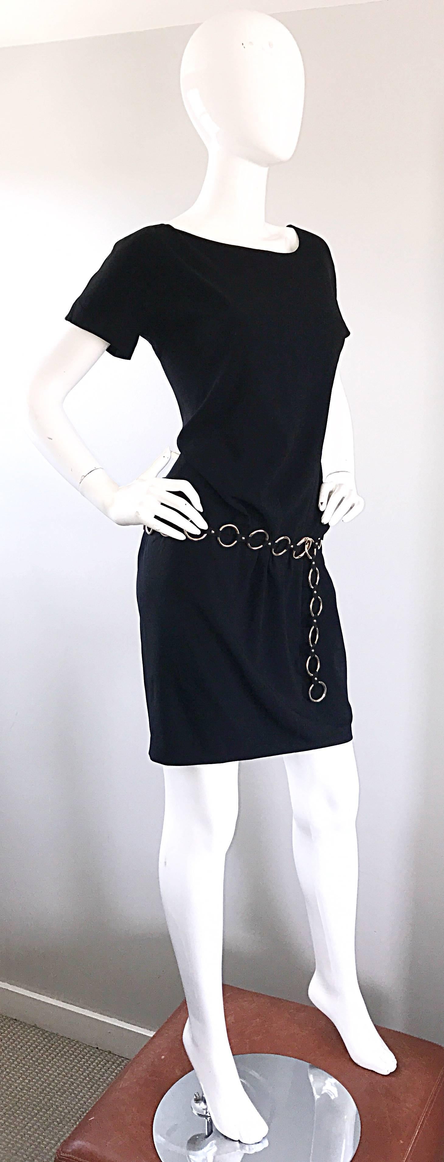 Women's 1990s Moschino Cheap & Chic Black Silver Chain Loop Belt Vintage Dress Size 6  For Sale