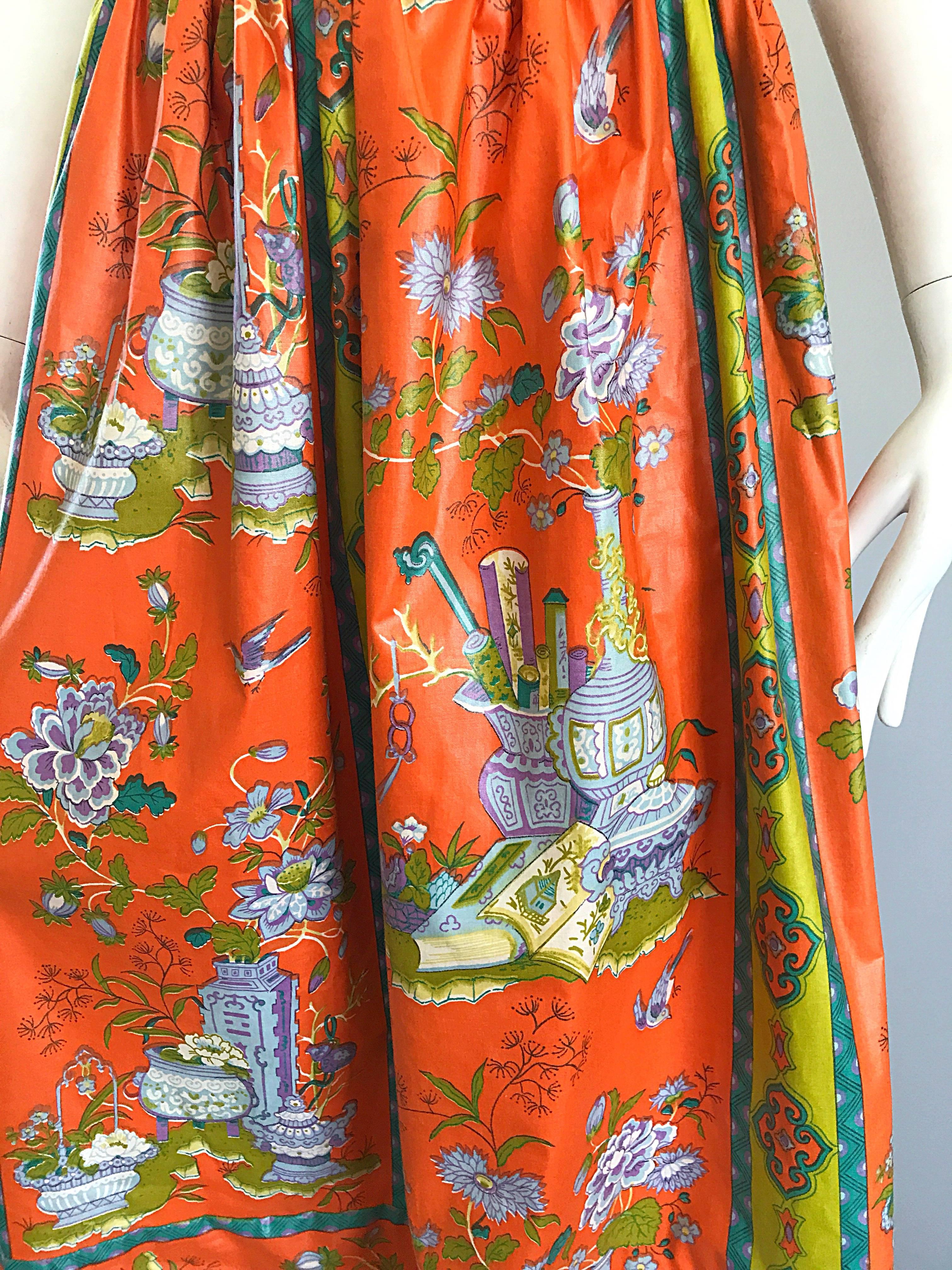 Rare early 1970s maxi skirt by MISS RIKKI FOR SPORT-TRIO! This label was worn by fashion icons of the 60s and 70s, including Jackie Kennedy ( Jackie O ) ! This gem features an array of fun prints throughout. Soft waxed cotton holds shape nicely.