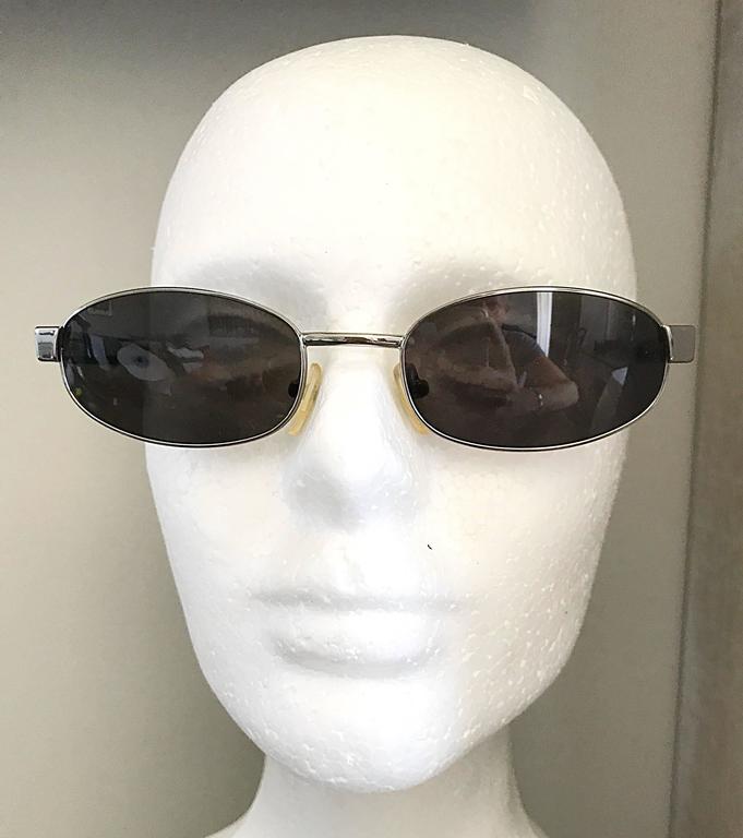 小物 GUCCI by TOM FORD oval sunglasses black Gucci Tom Ford Black Vintage Sunglasses ○ Labellov ○ Buy