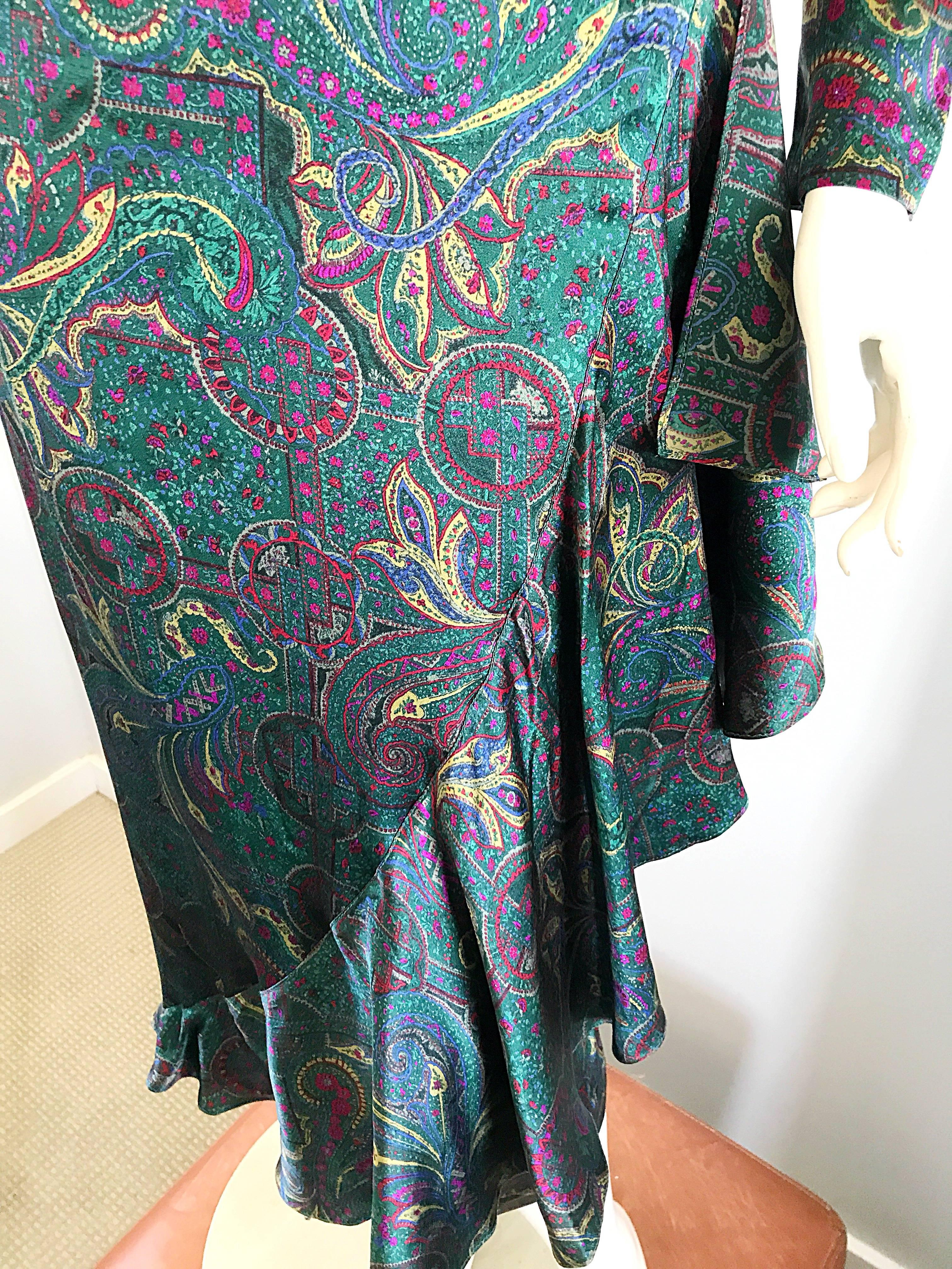 Women's Louis Feraud Pretty Vintage Jewel Tone Size 4 Paisley Silk Long Sleeve Dress For Sale