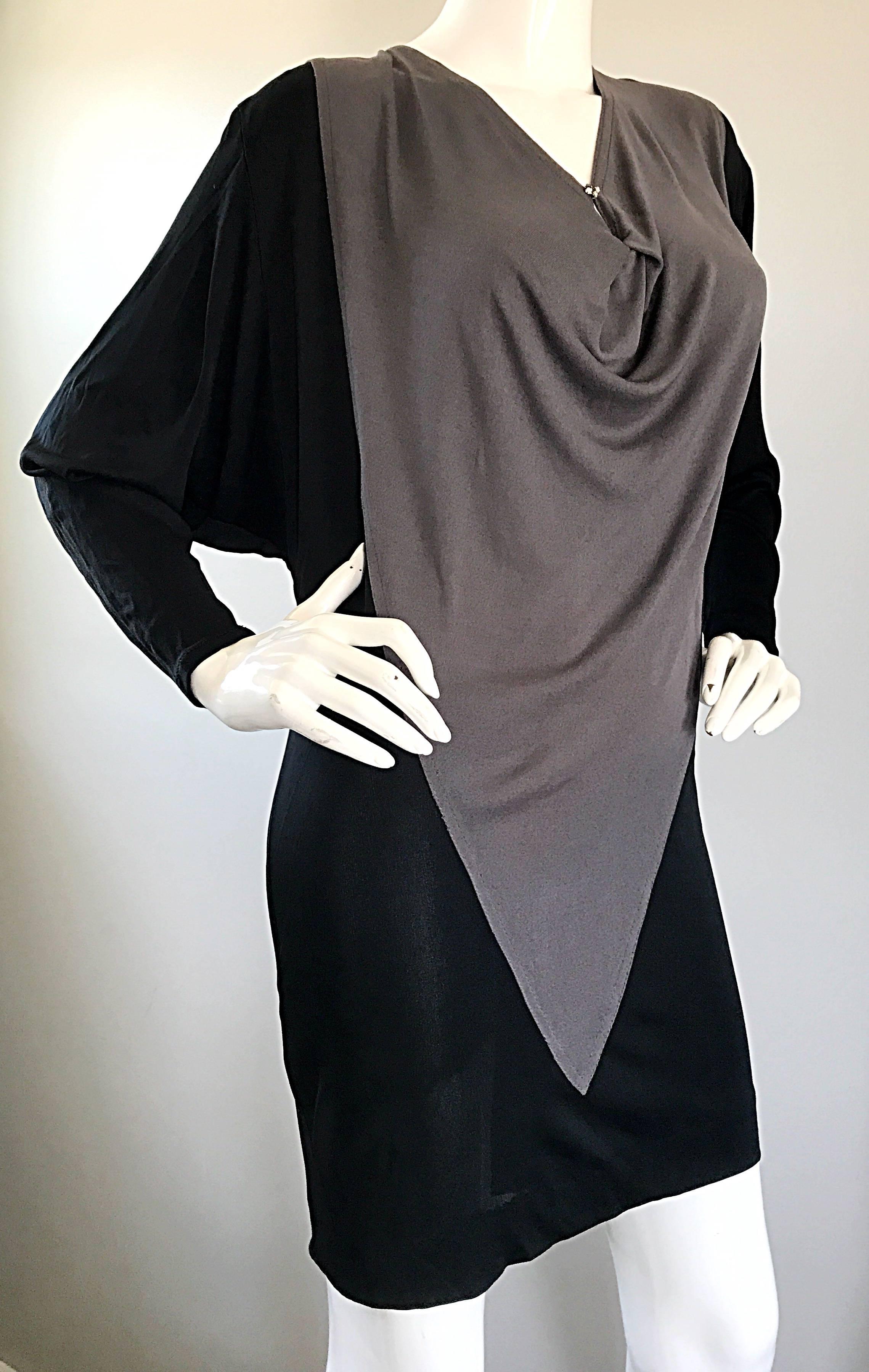1990s C.D. Greene Black and Gray Colorblock Dolman Sleeve Vintage Jersey Dress In Excellent Condition For Sale In San Diego, CA