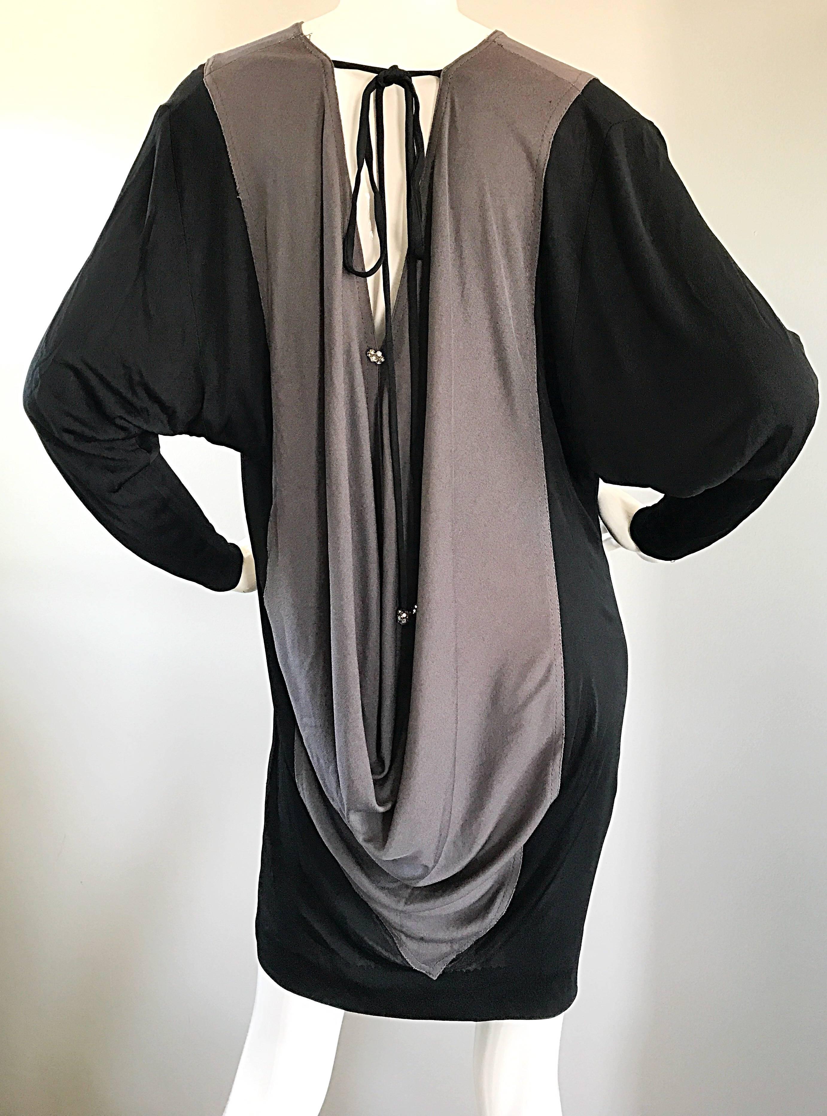 Nero Anni '90 D.A. Greene & Greene, abito in jersey vintage con manica a soffietto in nero e grigio in vendita