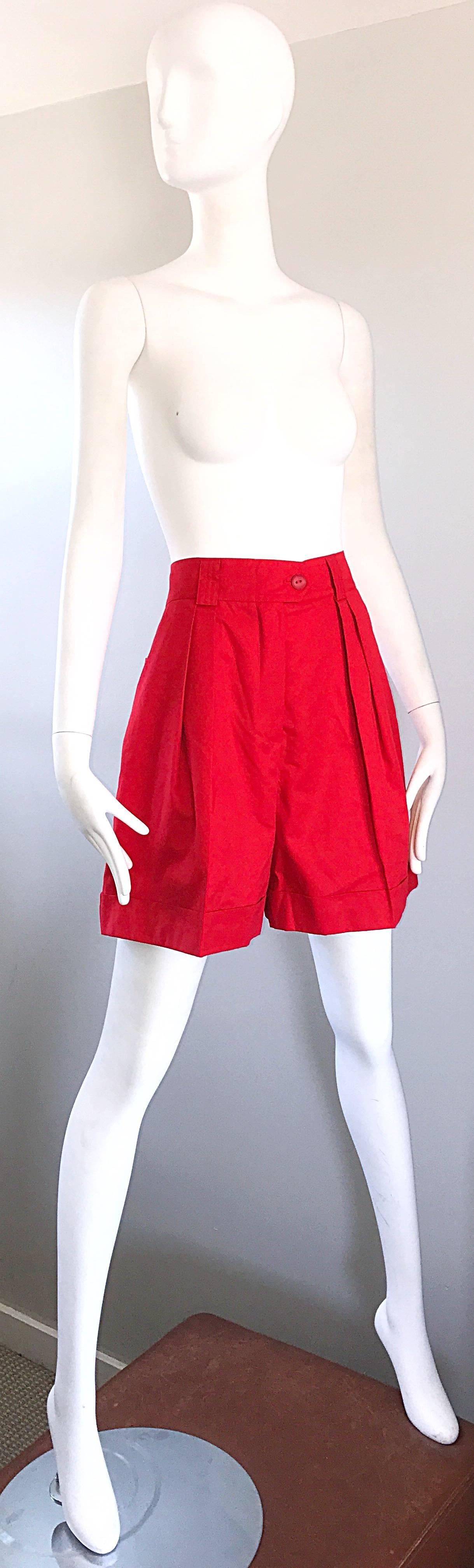 Chic Vintage Escada by Margaretha Ley 1990s Lipstick Red 80s Pleated Shorts 38 For Sale 1