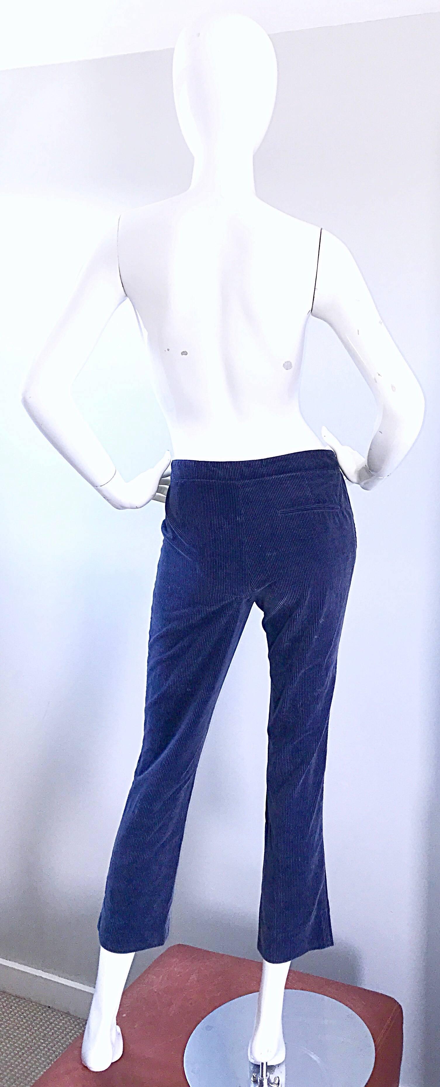 navy blue capri pants