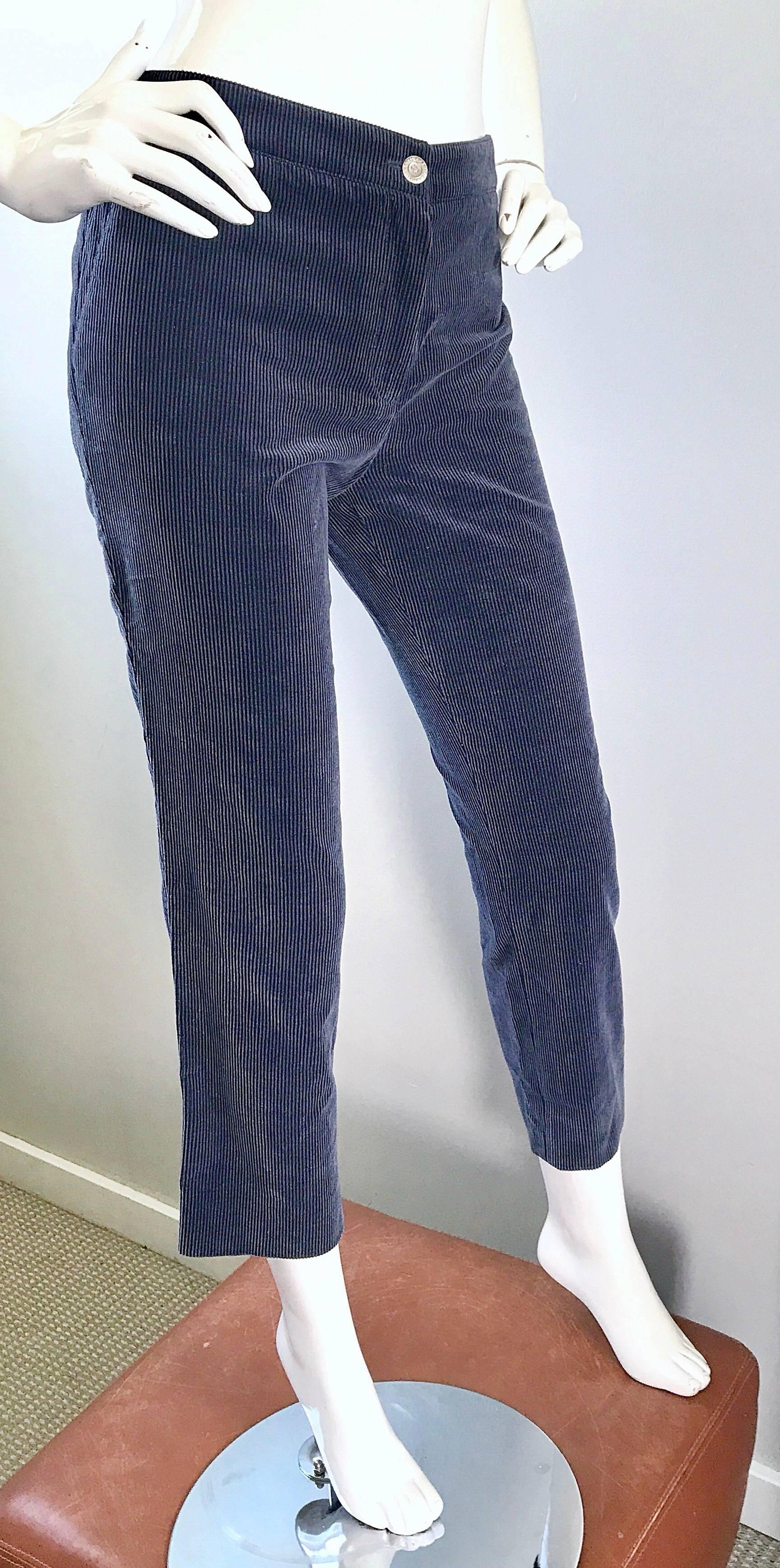 Women's Chanel 2003 Sz 40 Navy Blue Corduroy Mid Rise Slim Fit Capri Pants Pedal Pushers For Sale