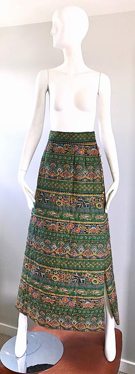 1970s Bonwit Teller Paisley Flower Print Vintage 70s Cotton Boho Maxi Skirt  For Sale 4