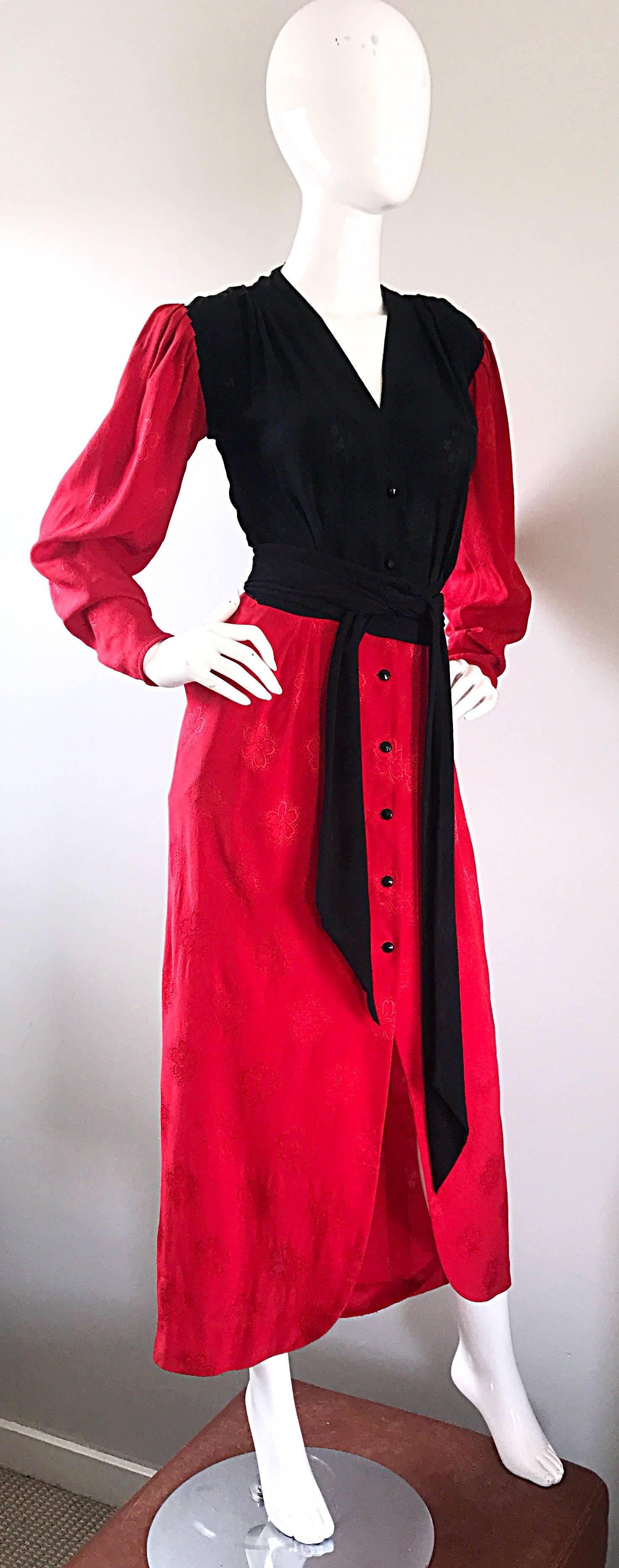 Emanuel Ungaro Vintage Red + Black Color Block 1990s Long Sleeve 90s Silk Dress  For Sale 2