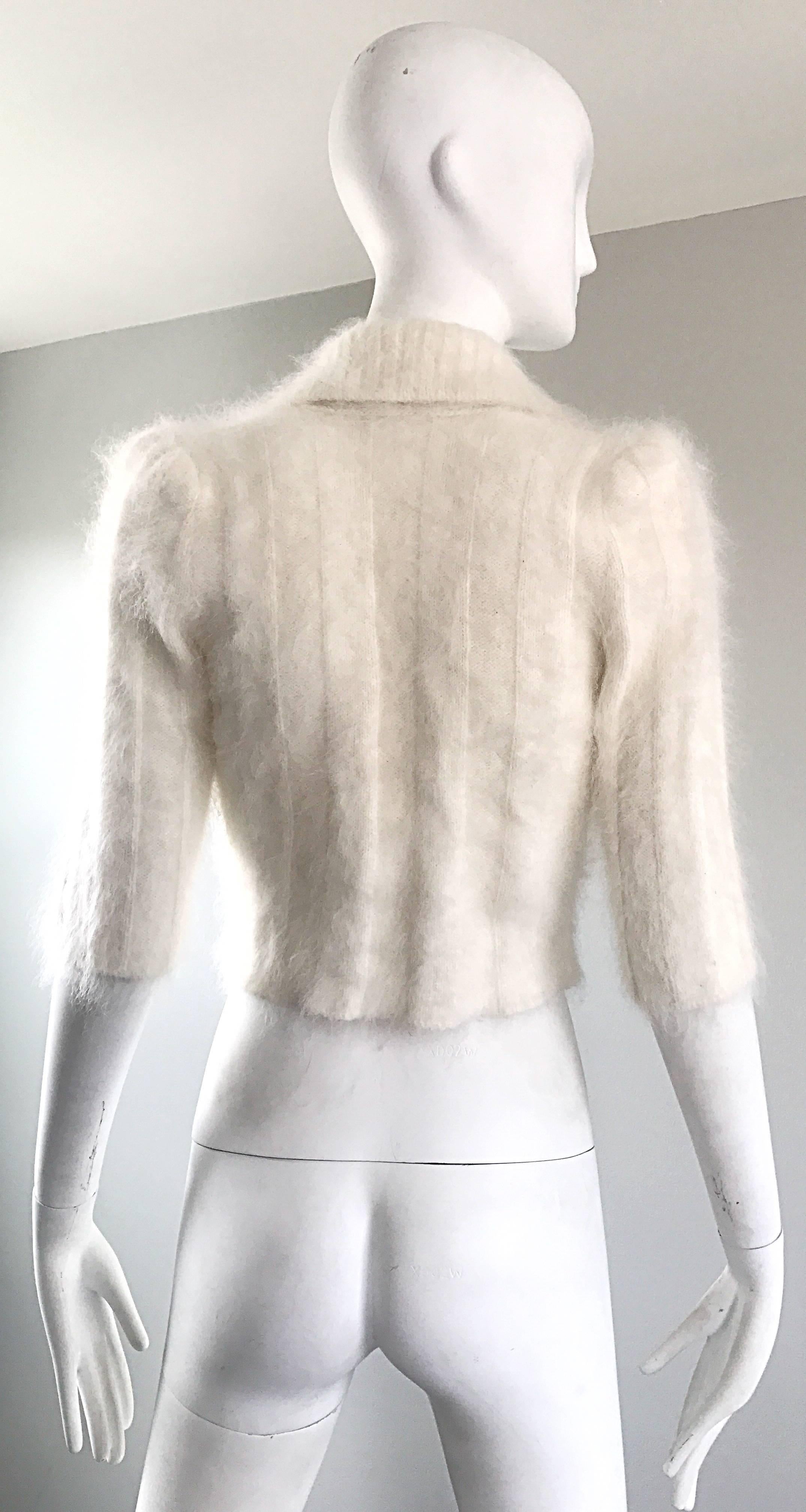 Chic Zac Posen Ivory + Snakeskin Angora 3/4 Sleeves Cropped Sweater Jumper  In Excellent Condition In San Diego, CA