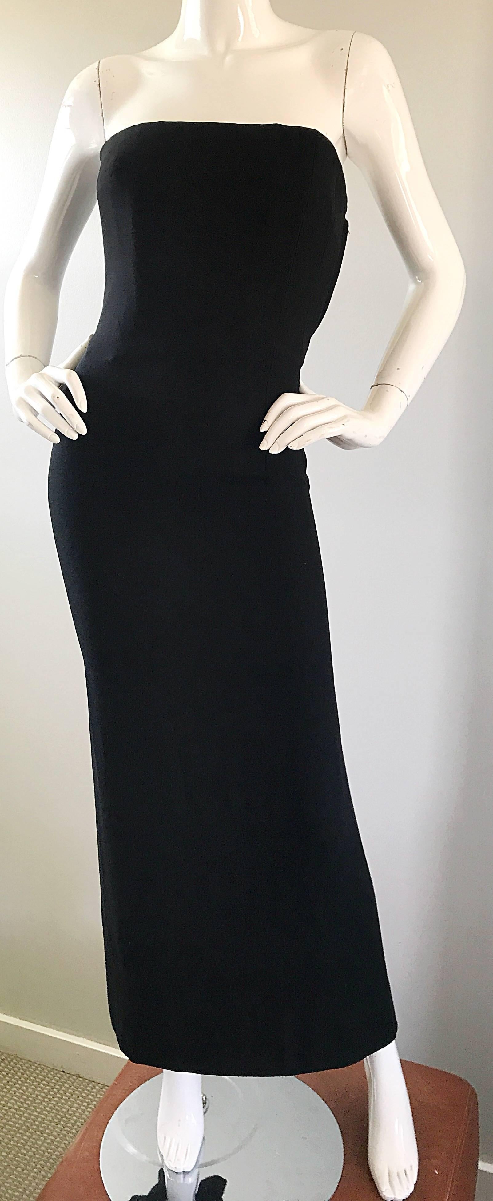 De las mujeres 1950s Neiman Marcus Couture Vestido de gasa de seda negra sin tirantes Vintage 50s Wiggle Gown en venta