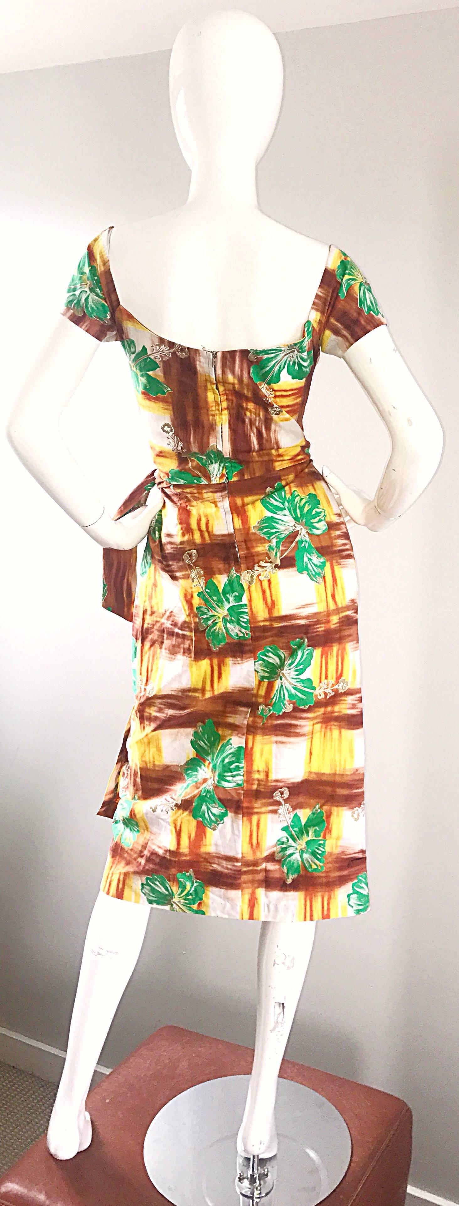 1950s Kamehameha Hawaiian Beautiful Hand Painted Vintage 50s Cotton Wrap Dress In Excellent Condition In San Diego, CA