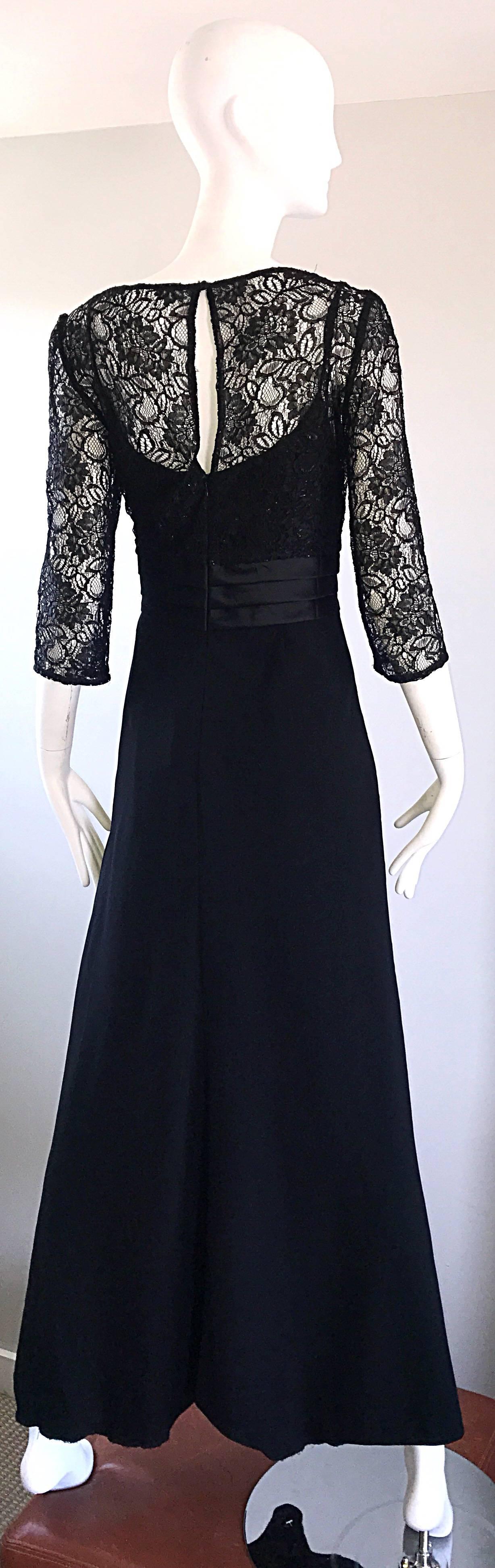 Badgley Mischka Beautiful Black Lace 3/4 Sleeves Size 8 Vintage Gown, 1990s   For Sale 1