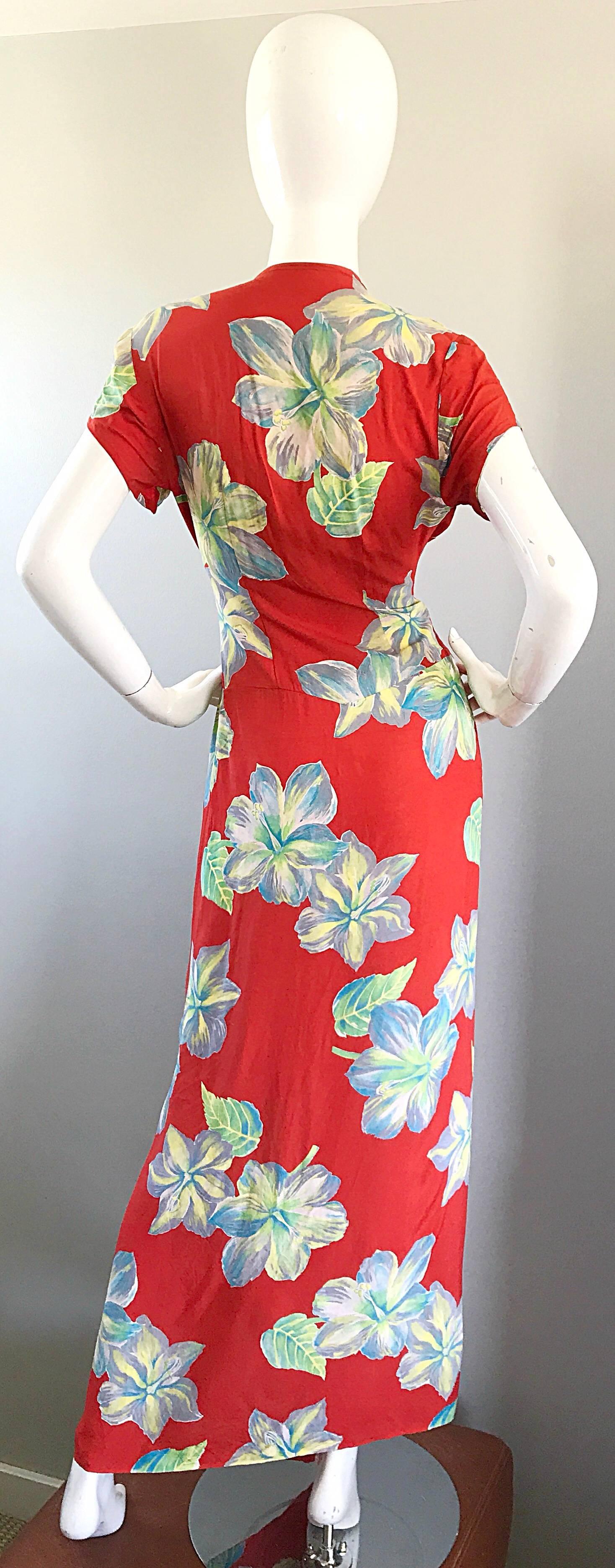 Gorgeous 1930s Cold Silk Burnt Orange Hawaiian Vintage 30s Sarong Flower Dress In Excellent Condition In San Diego, CA
