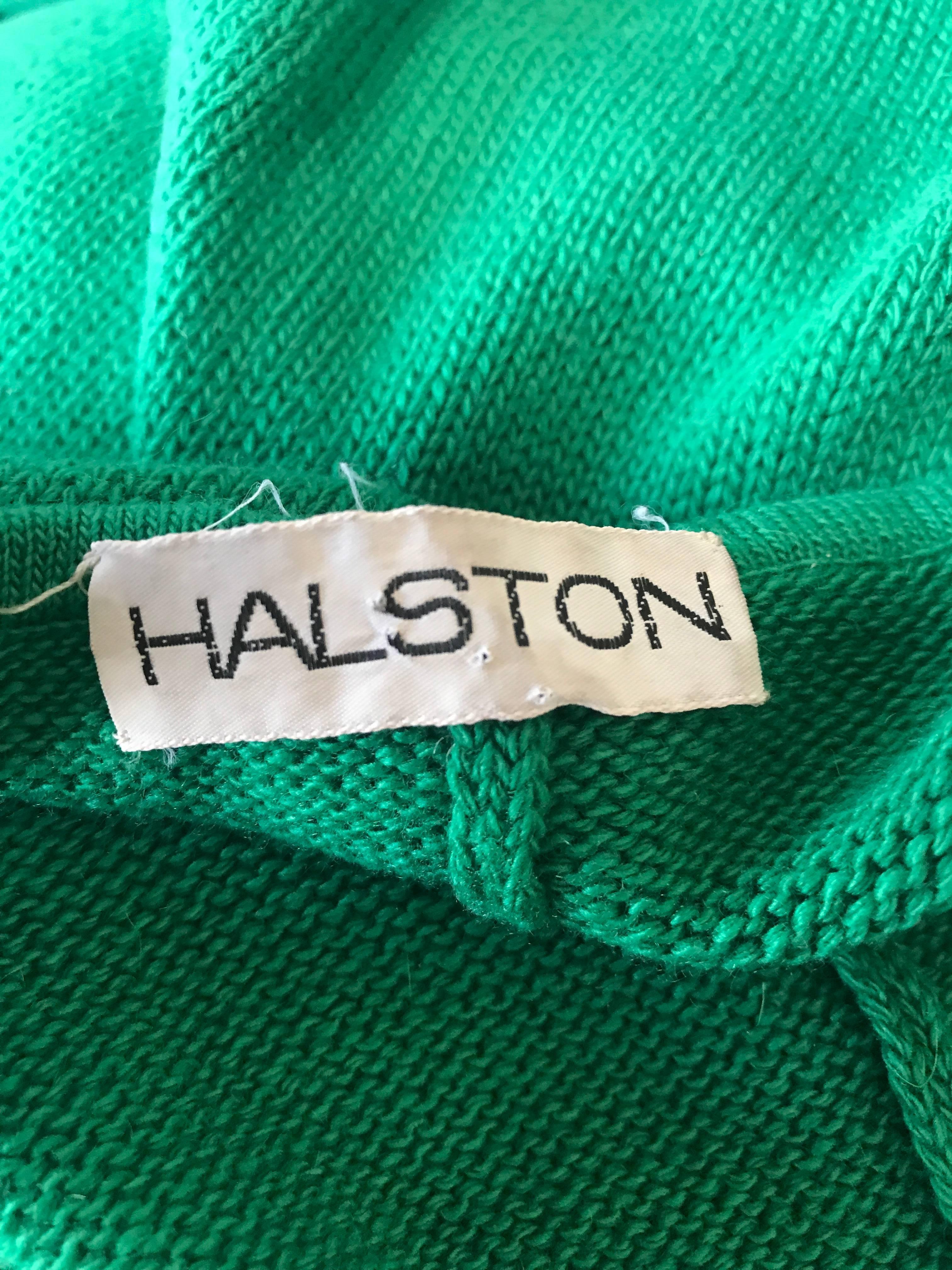  Halston Kelly Green Fabulous Signature Knit Dramatic Sweater Cape, 1970s 5