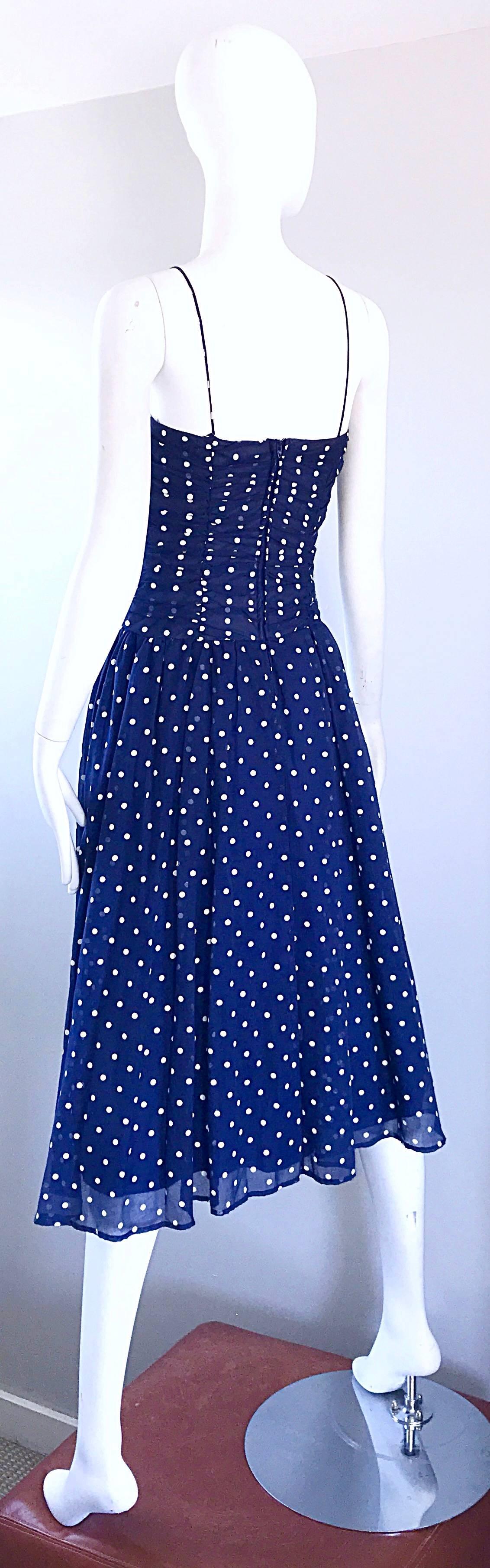 Women's Chic Vintage Navy Blue and White Hand Painted Polka Dot Sleeveless Ruched Dress For Sale