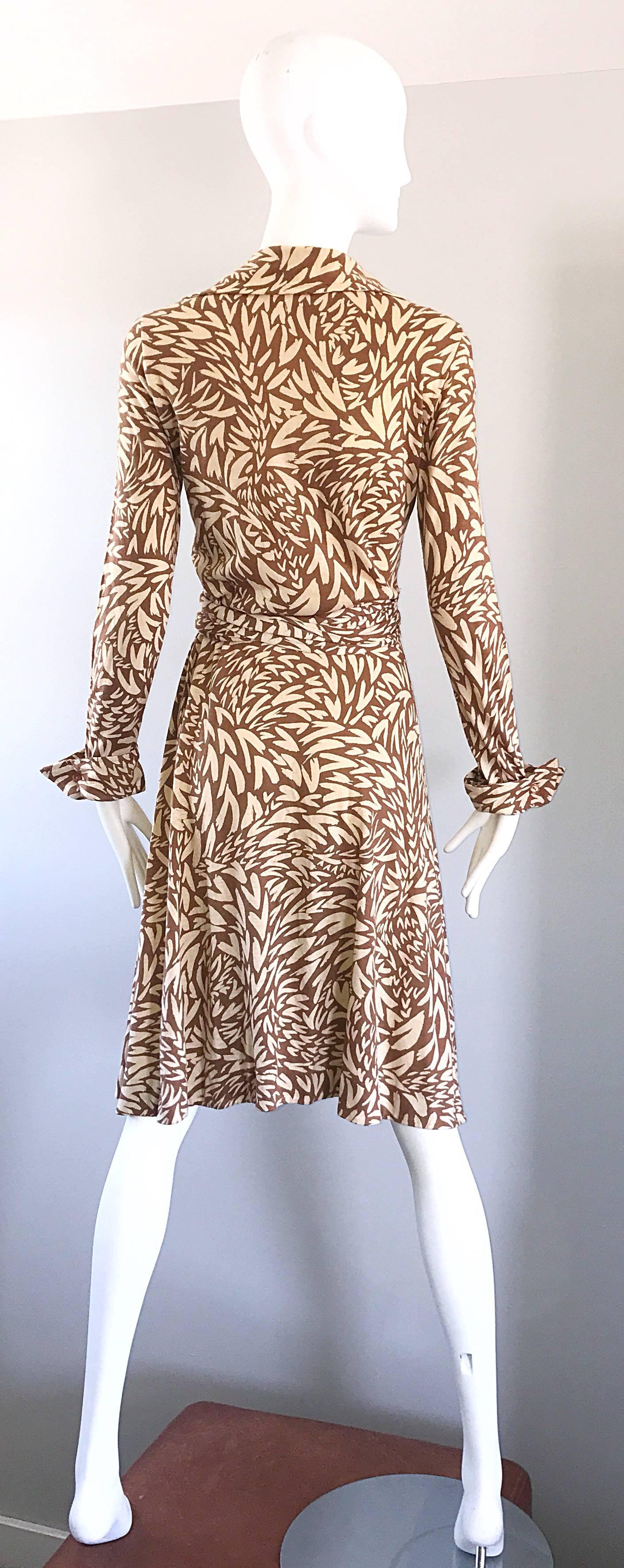Beige 1970s Diane Von Furstenberg Iconic Heart Print Signature Vintage 70s Wrap Dress