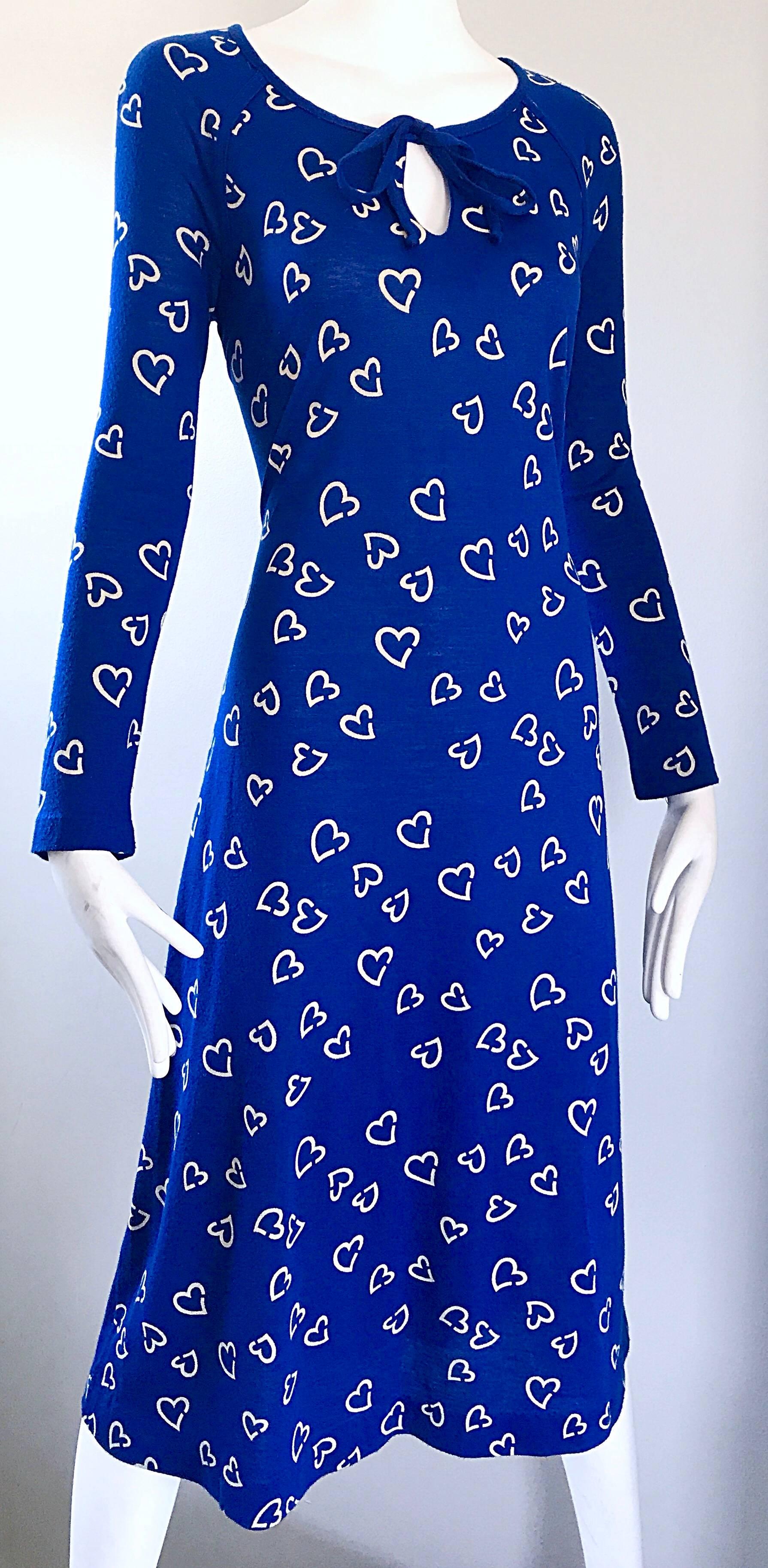 Rare 1970s Diane Von Furstenberg Royal Blue + White Heart Vintage 70s Dress  In Excellent Condition In San Diego, CA