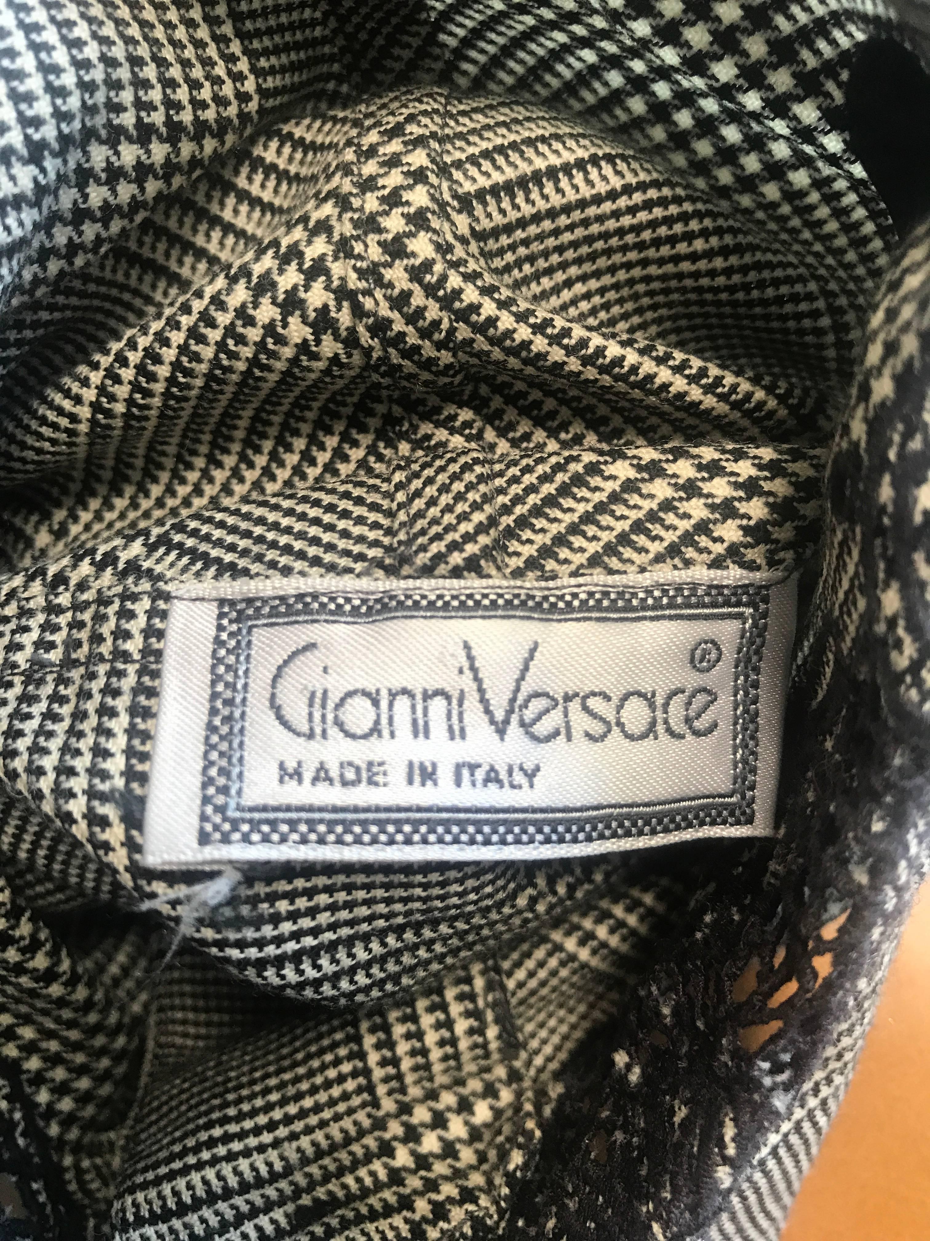 Rare Early Gianni Versace Black and White Houndstooth Plaid Embroidered Vest Top For Sale 4