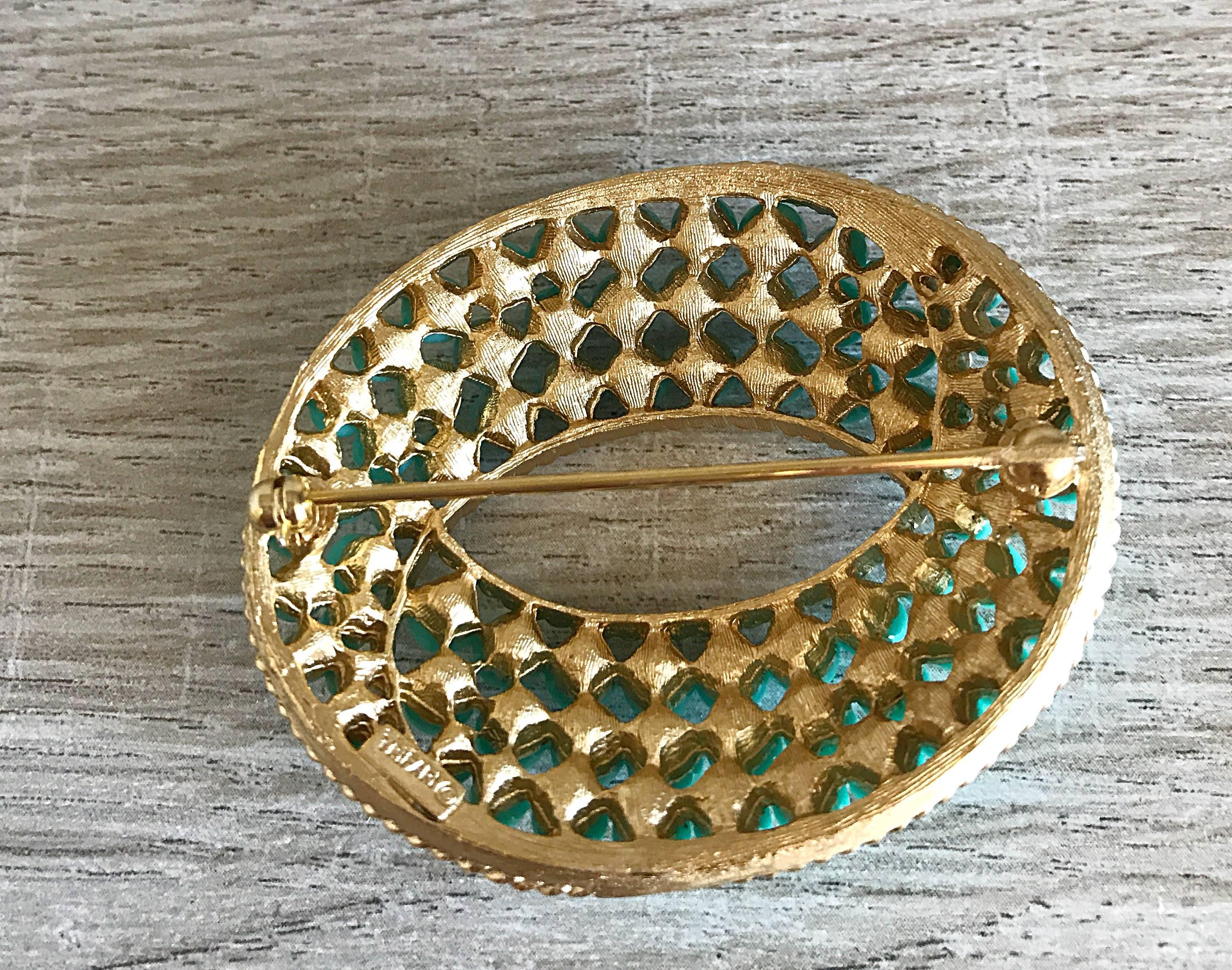 Trifari 1960s Turquoise Blue + Gold Oval 60s Signed Vintage Ball Brooch Pin 6
