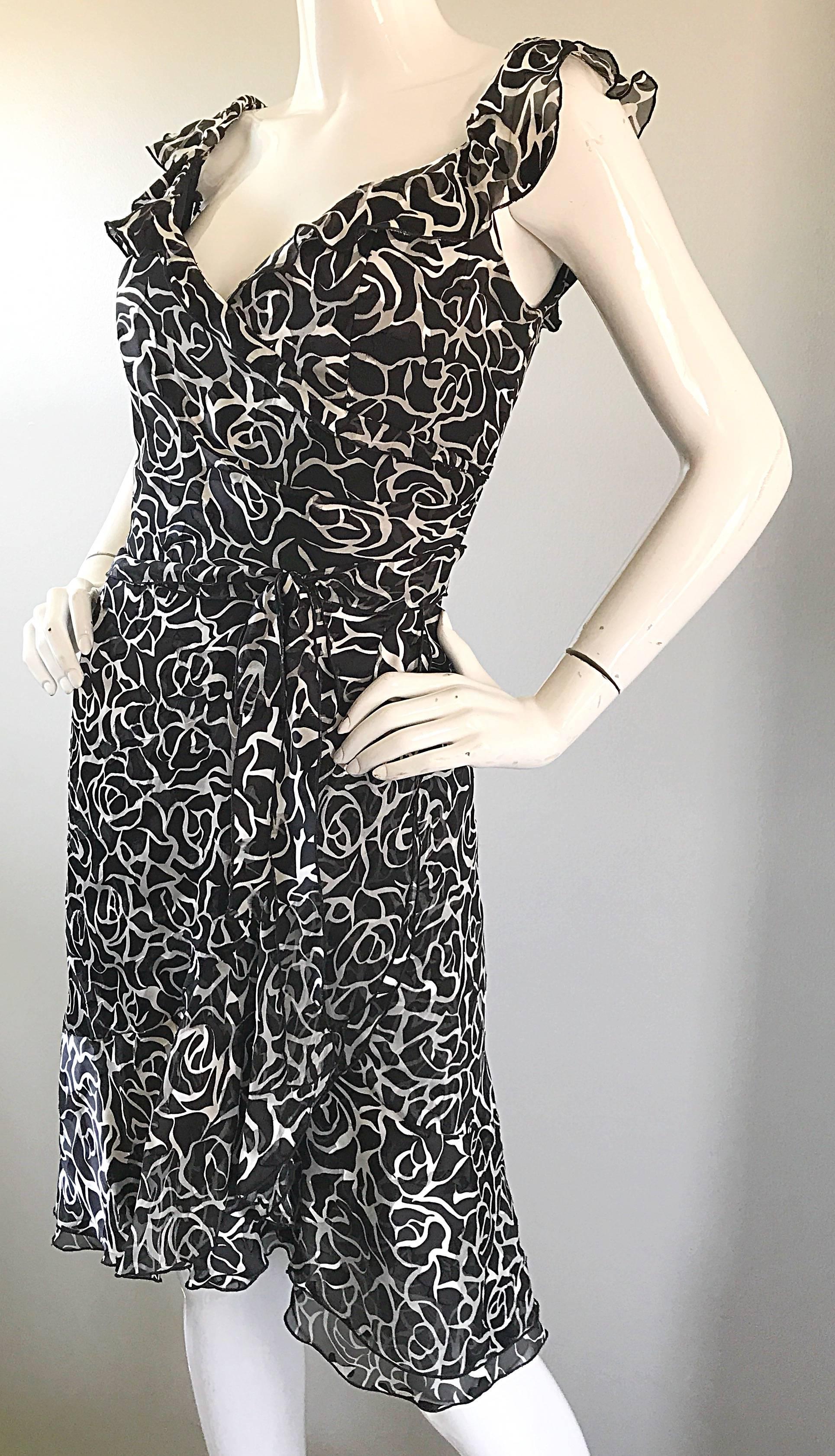 1990s Liancarlo Couture Size 10 Saks 5th Ave Black and White Vintage Silk Dress In Excellent Condition In San Diego, CA