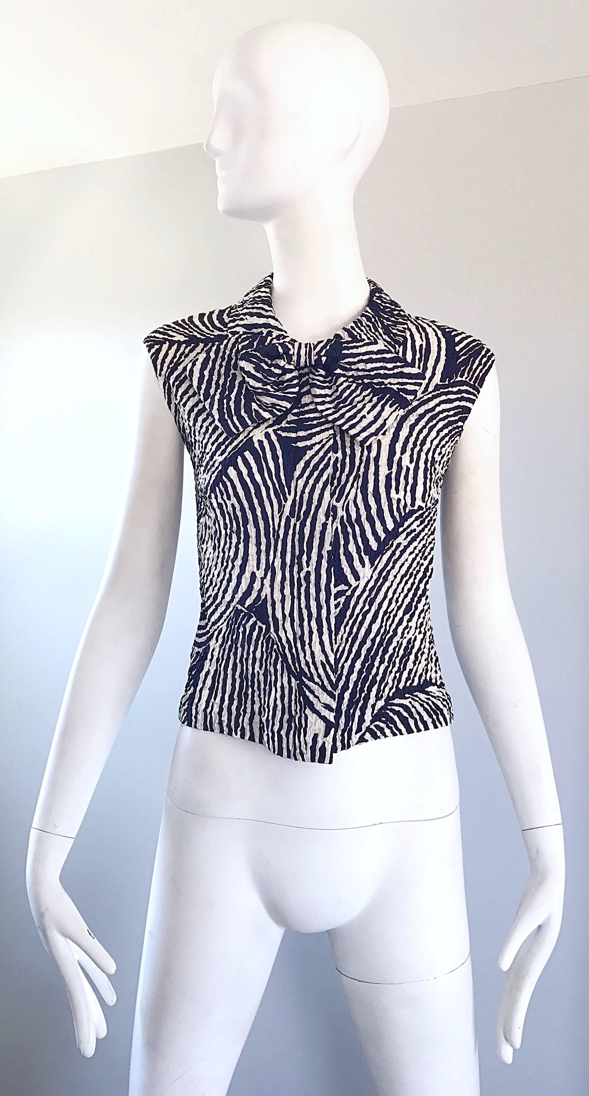 Chic 1960s Navy and White Fingerprint Silk Nautical Vintage 60s Bow Neck Blouse 5