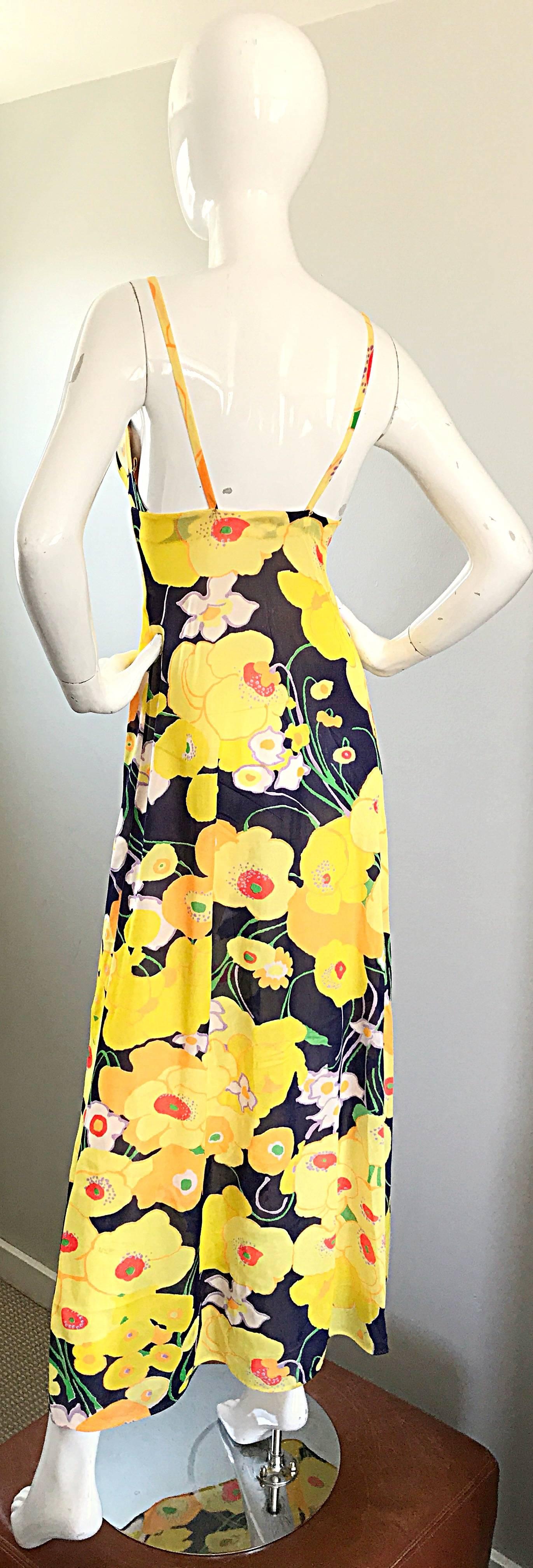 Amazing 1970s Christian Dior Flower Print Vintage 70s Maxi Dress and Jacket Set In Excellent Condition In San Diego, CA