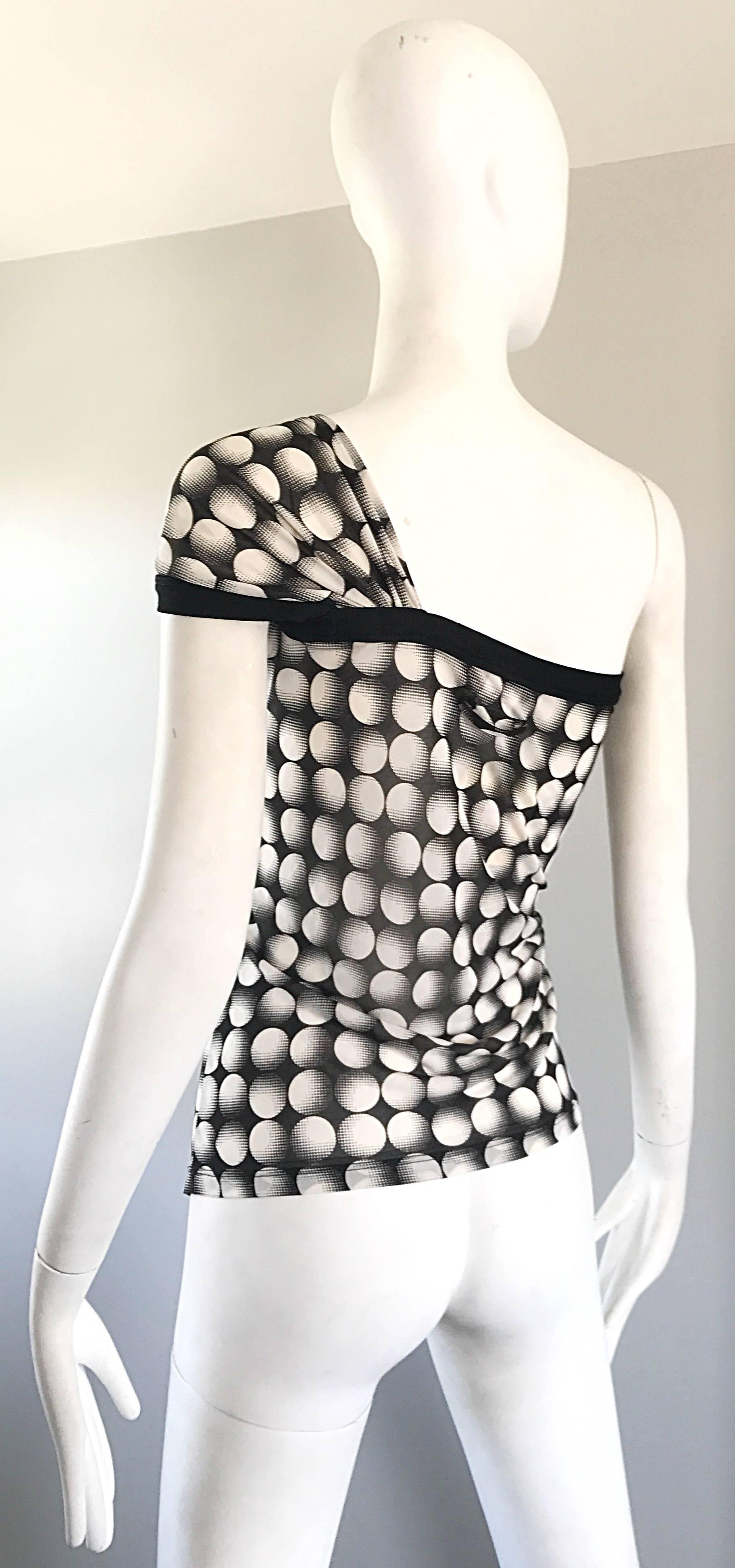 Jean Paul Gaultier New 1990s Black and White Size Large One Shoulder Op Art Top For Sale 3