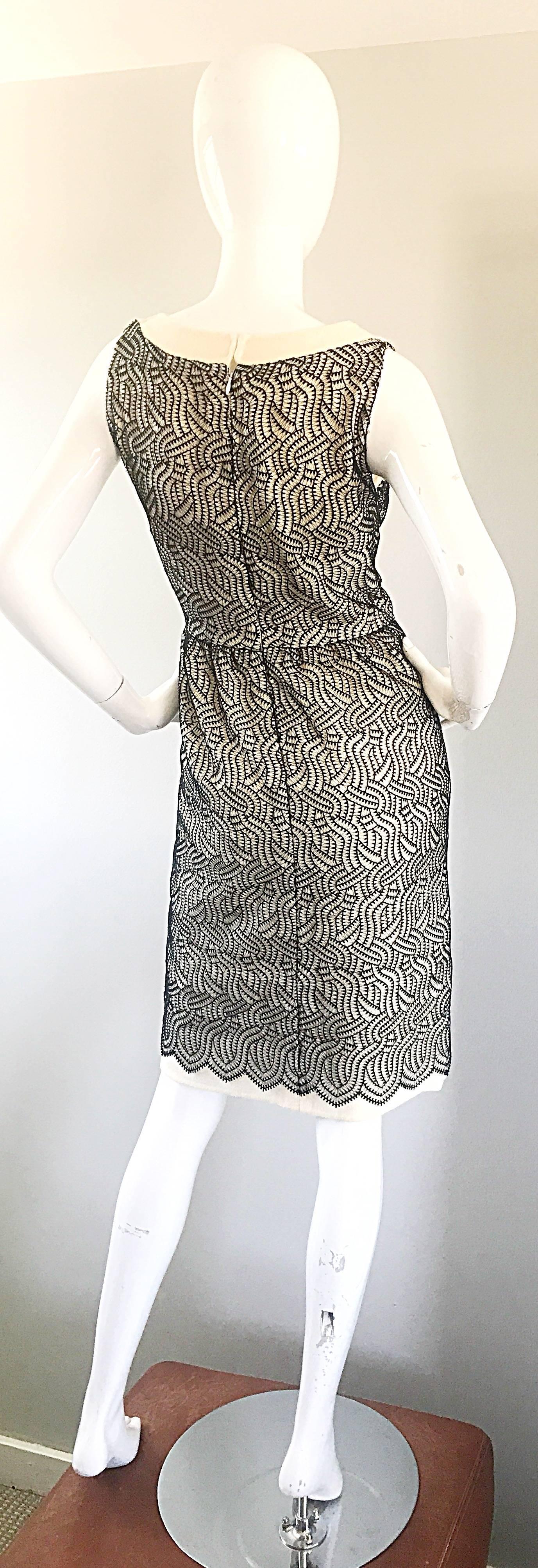 Fabulous Bill Blass Sz 6 1990s Black and White Crochet Vintage 90s Sheath Dress For Sale 1