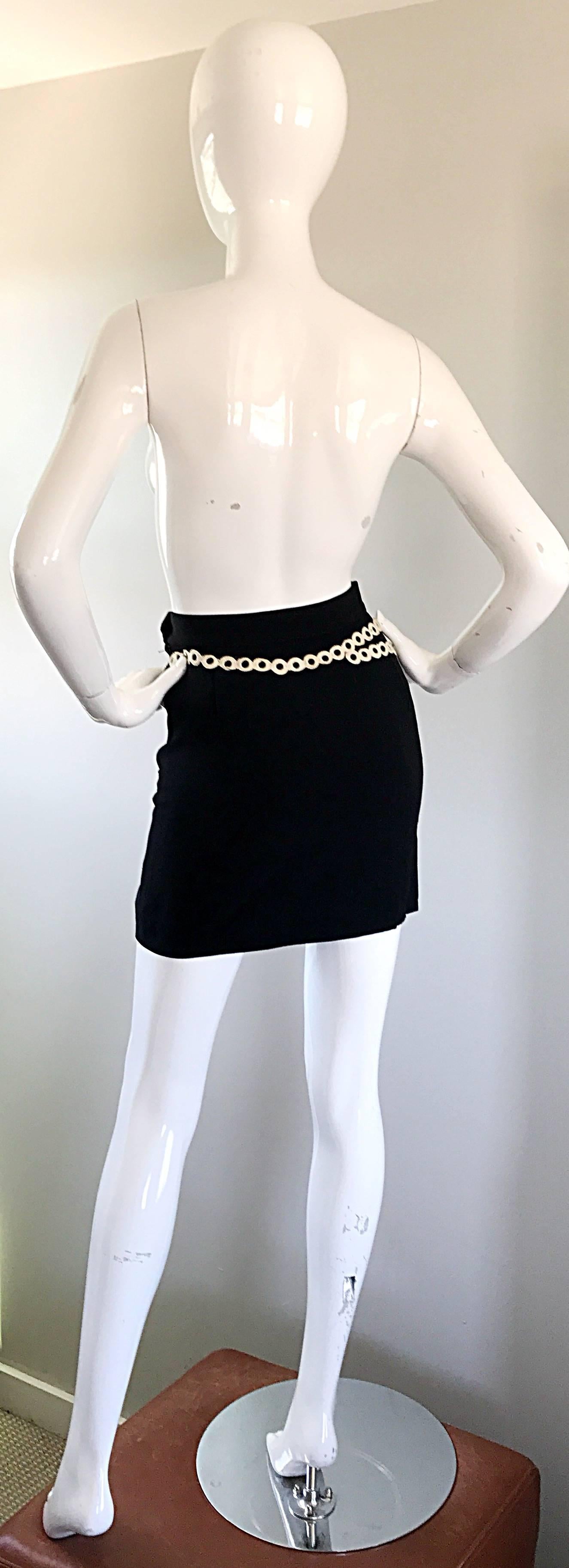 1990s Moschino Cheap and Chic Black and White Trompe l'oeil Vintage Mini Skirt For Sale 3